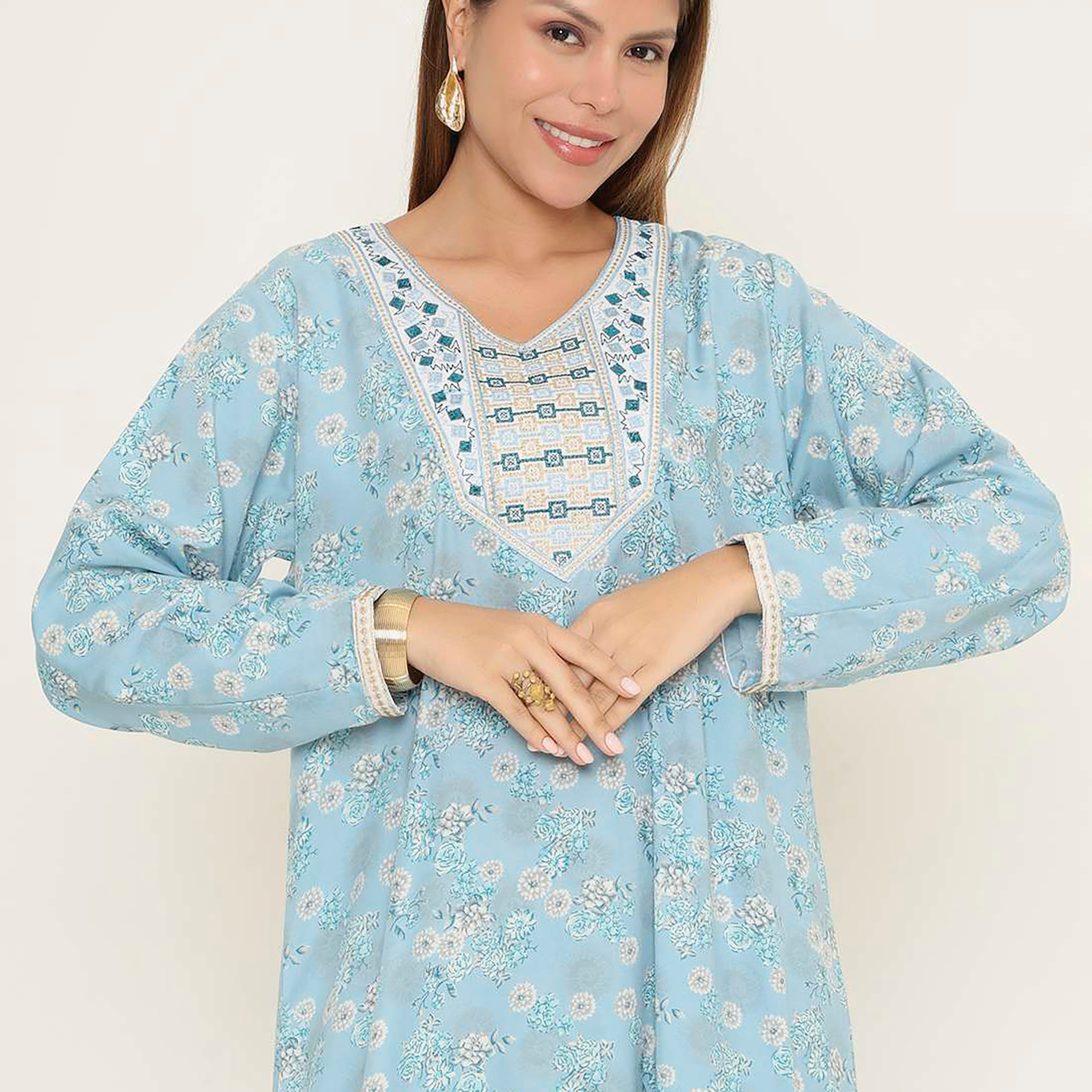 جلابية نسائية كاجوال بطبعة زهور من هنا اند سارة.-women-arabicclothing-jalabiyas-image-7