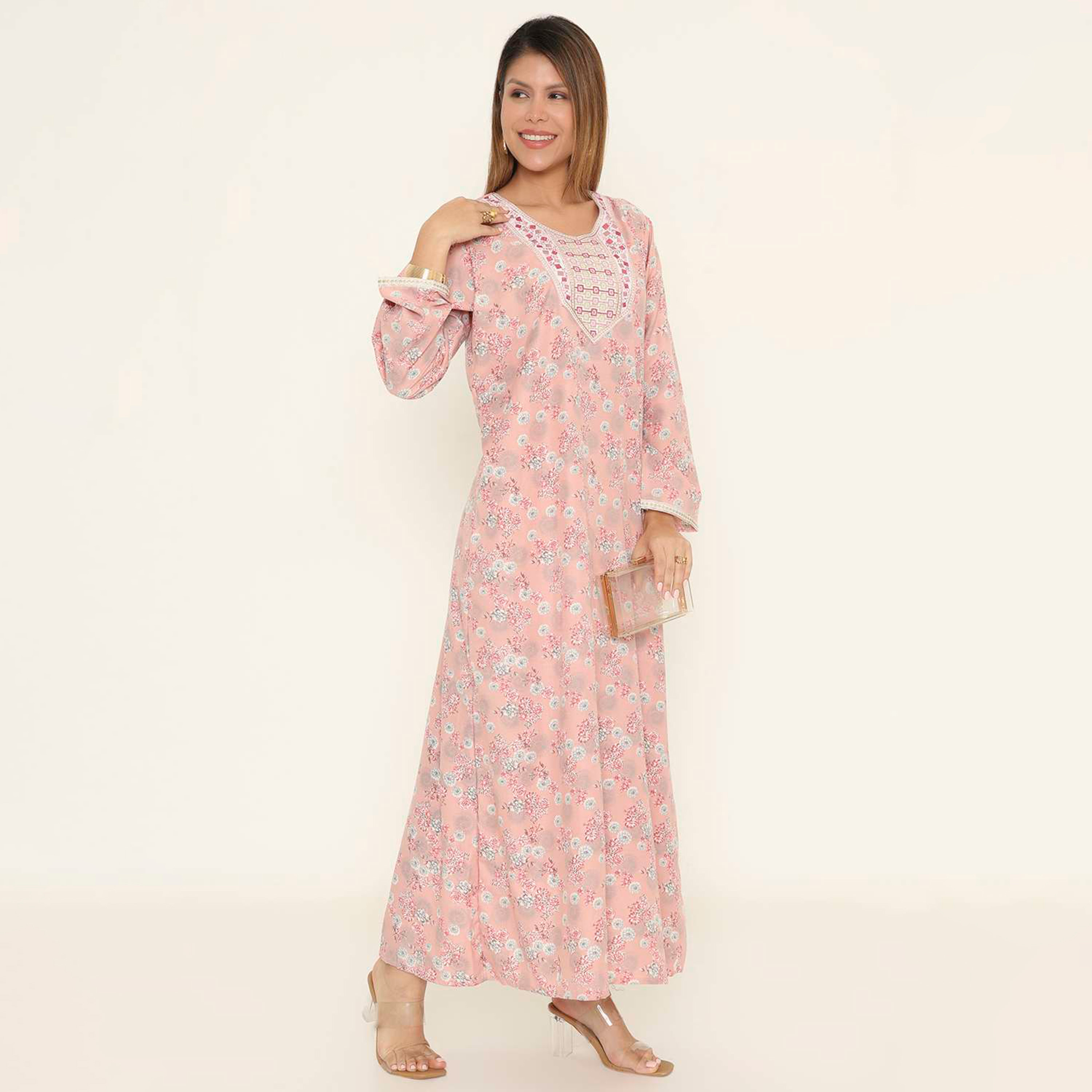 جلابية نسائية كاجوال بطبعة زهور من هنا اند سارة.-women-arabicclothing-jalabiyas-image-4