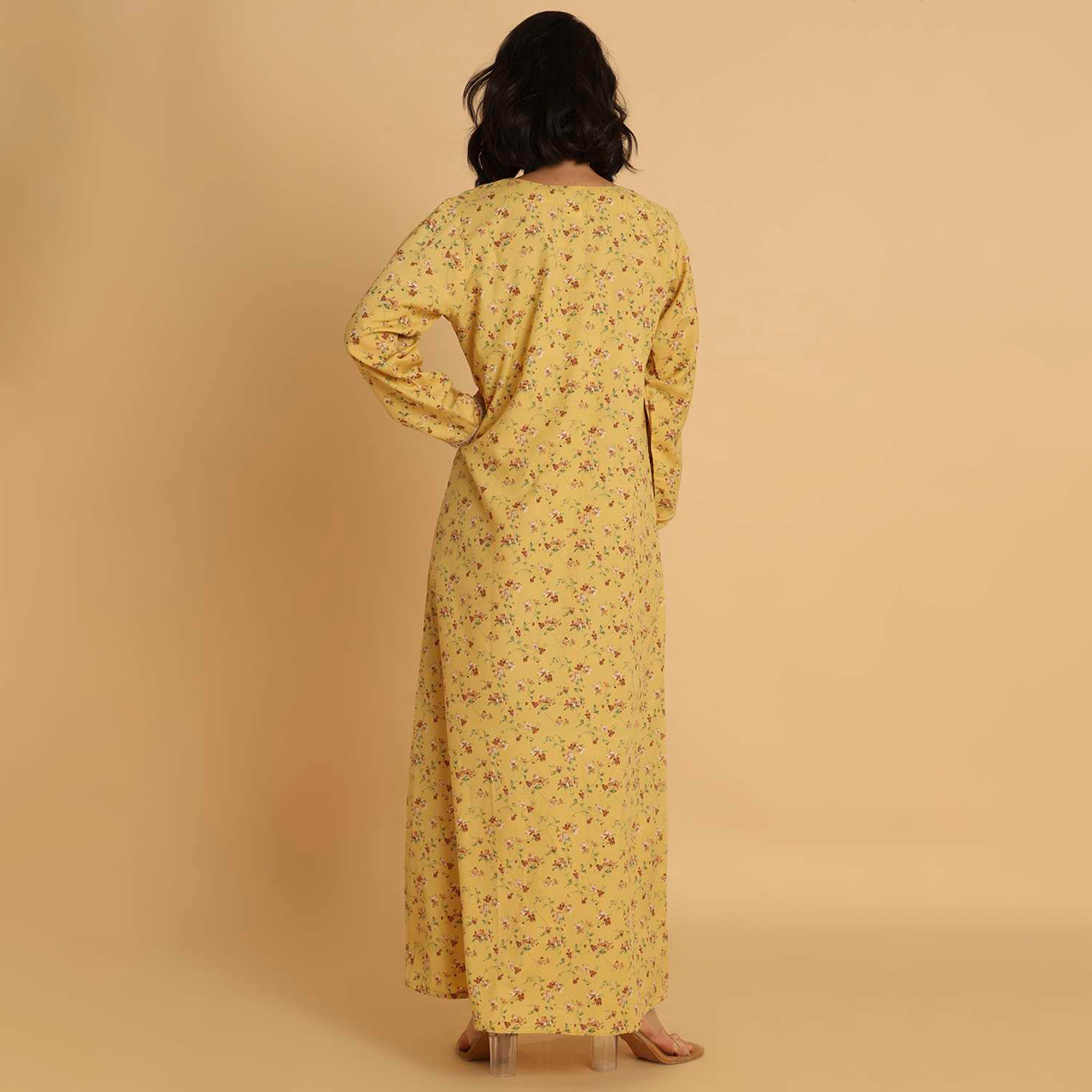 جلابية نسائية كاجوال بطبعة زهور من هنا اند سارة.-women-arabicclothing-jalabiyas-image-5