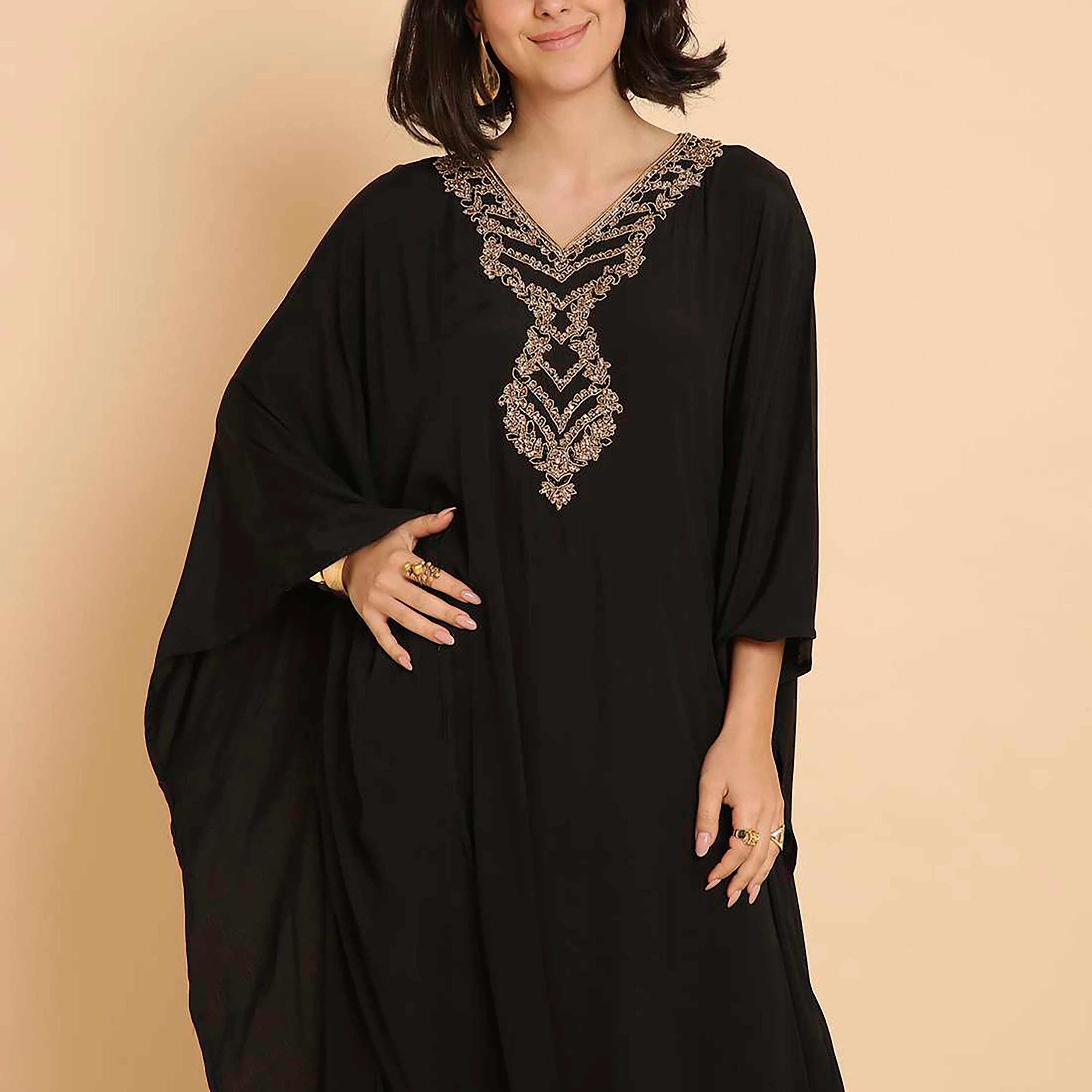 جلابية نسائية بتصميم قفطان سهرة مزينة بالخرز على الصدر من هنا اند سارة.-women-arabicclothing-jalabiyas-image-7