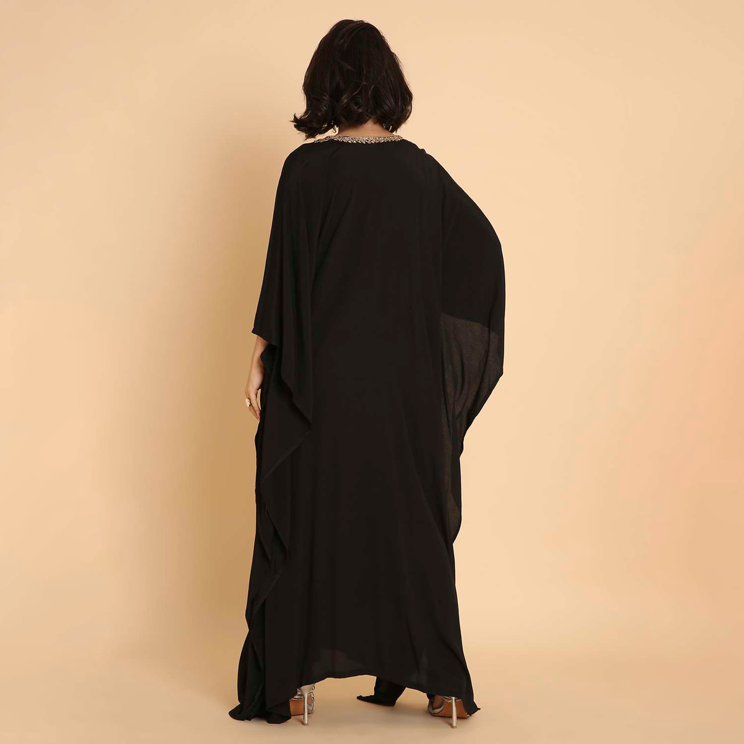 جلابية نسائية بتصميم قفطان سهرة مزينة بالخرز على الصدر من هنا اند سارة.-women-arabicclothing-jalabiyas-image-10