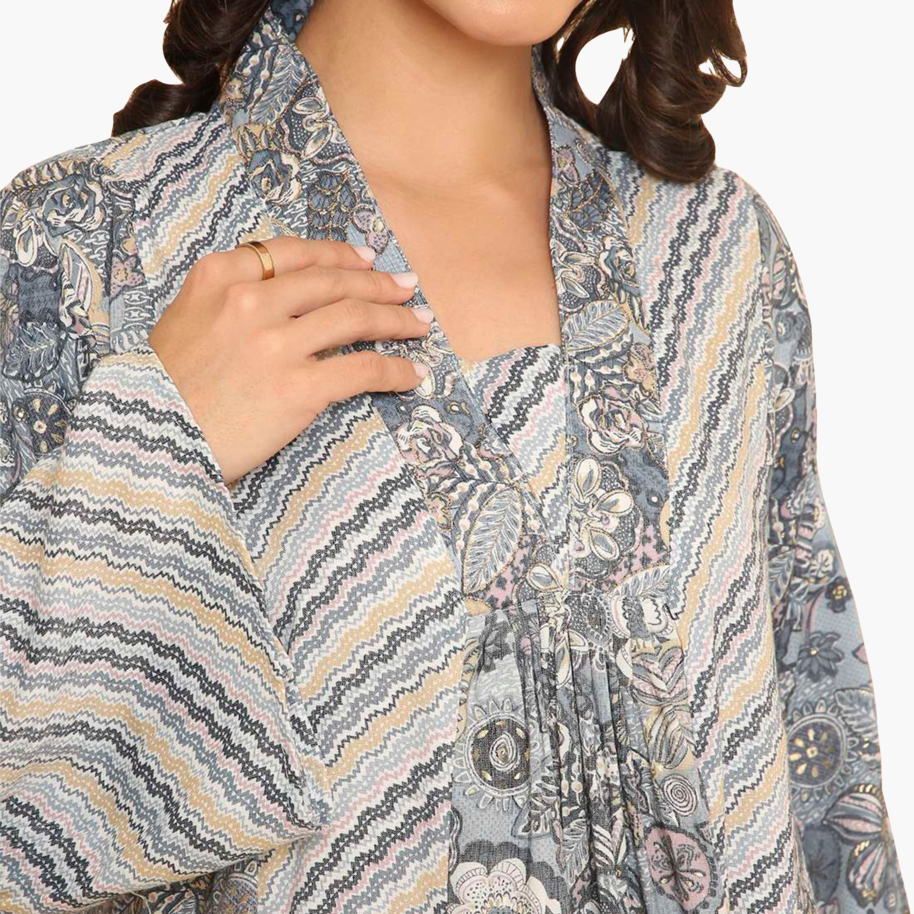 جلابية نسائية بأكمام واسعة وياقة وطبعة زهور من هنا اند سارة-women-arabicclothing-jalabiyas-image-2