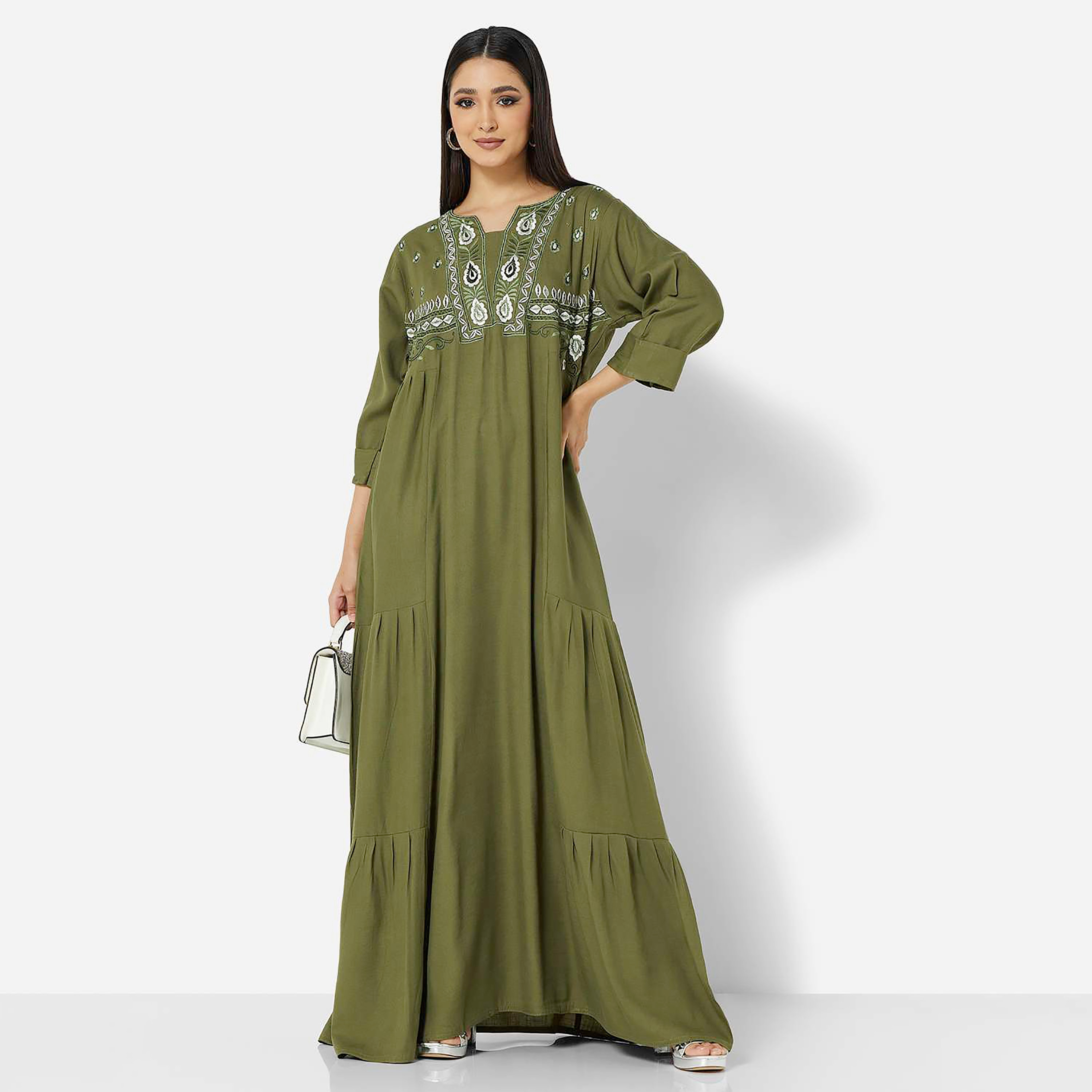هناء وسارة جلابية نسائية مطرزة باللون الأخضر-women-arabicclothing-jalabiyas-image-3
