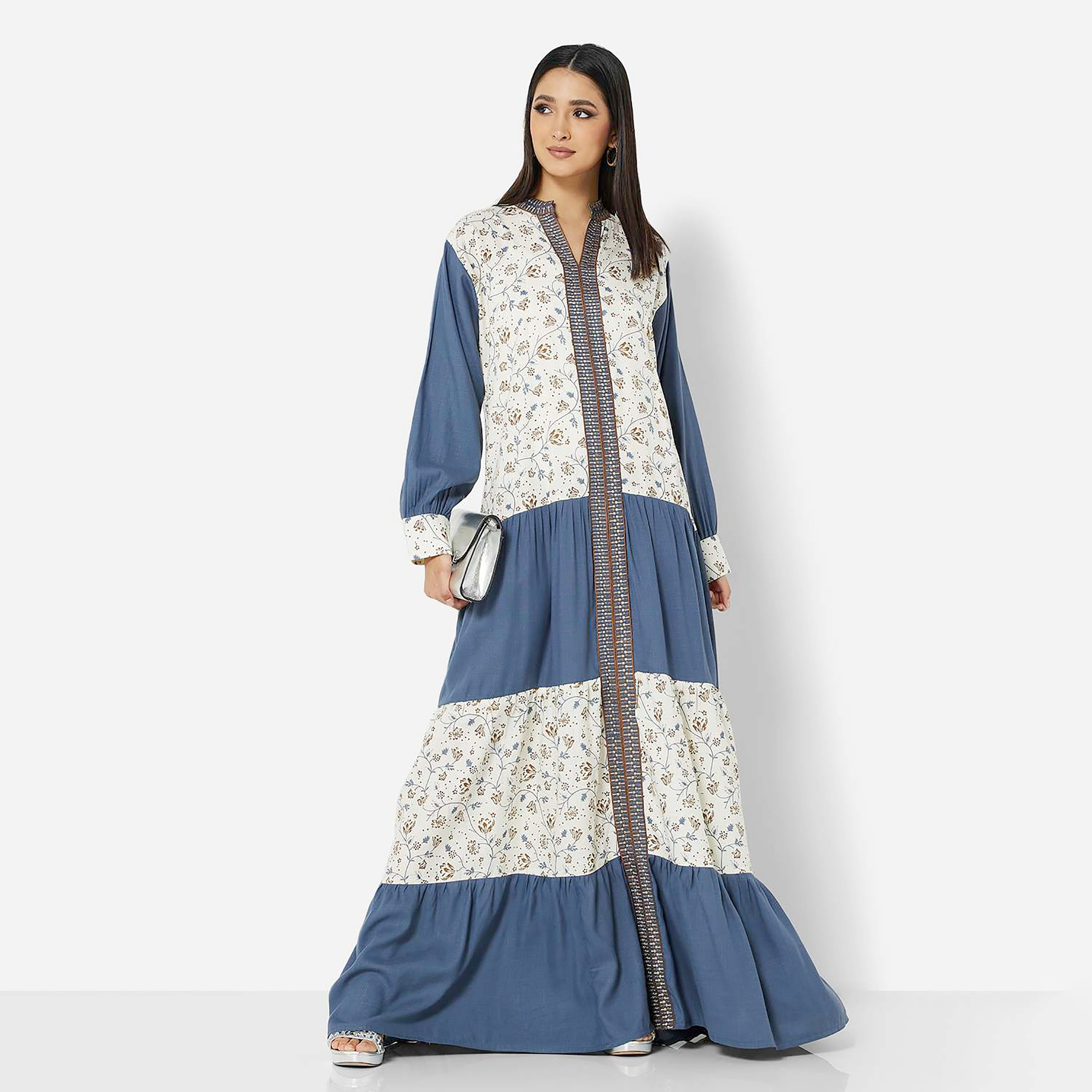 هناء وسارة جلابية نسائية باللون الأزرق مطرزة بياقة دائرية-women-arabicclothing-jalabiyas-image-3