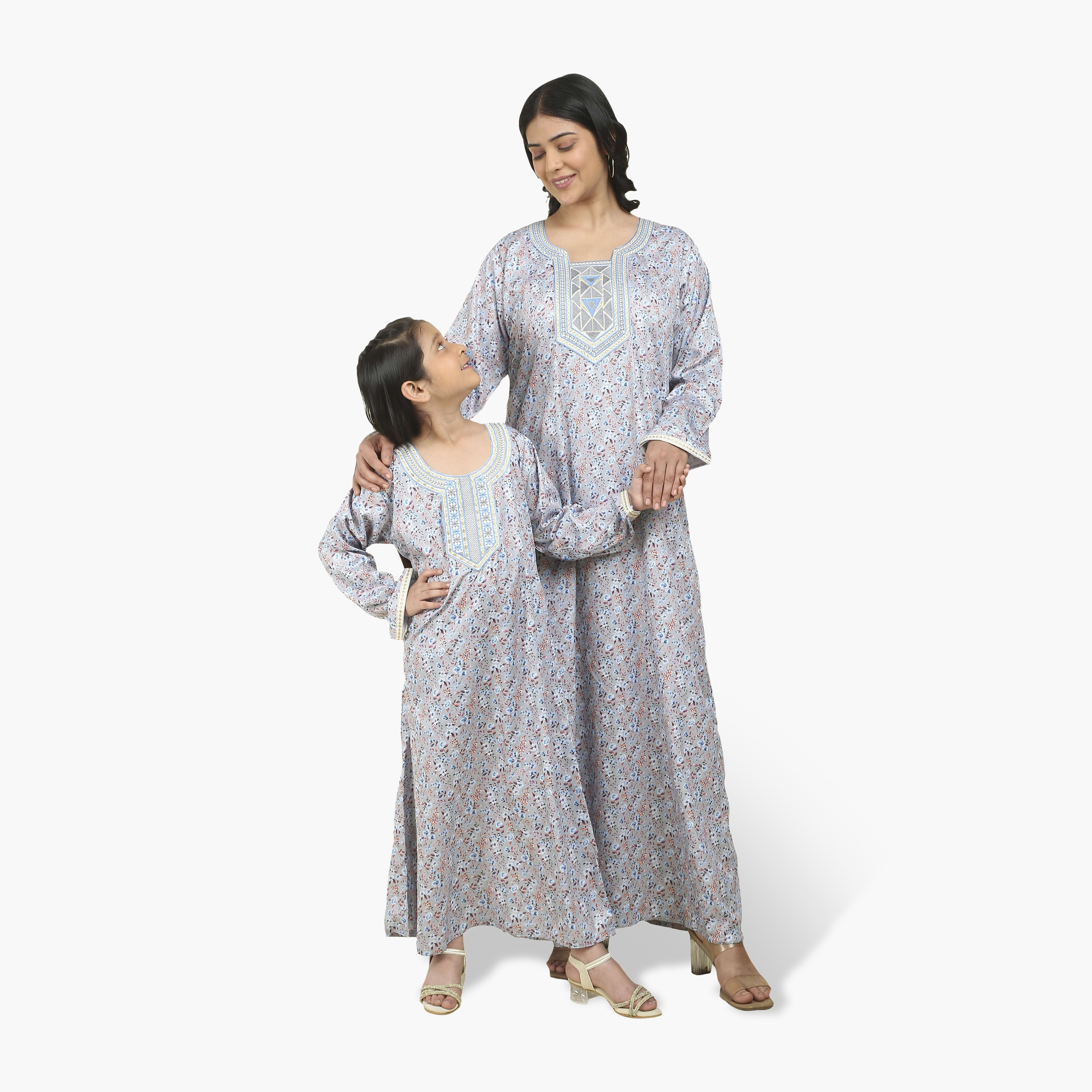 HanaandSara Embroidered Yoke Floral Print Girls Jalabiya-girls-arabicclothing-jalabiyas-image-4