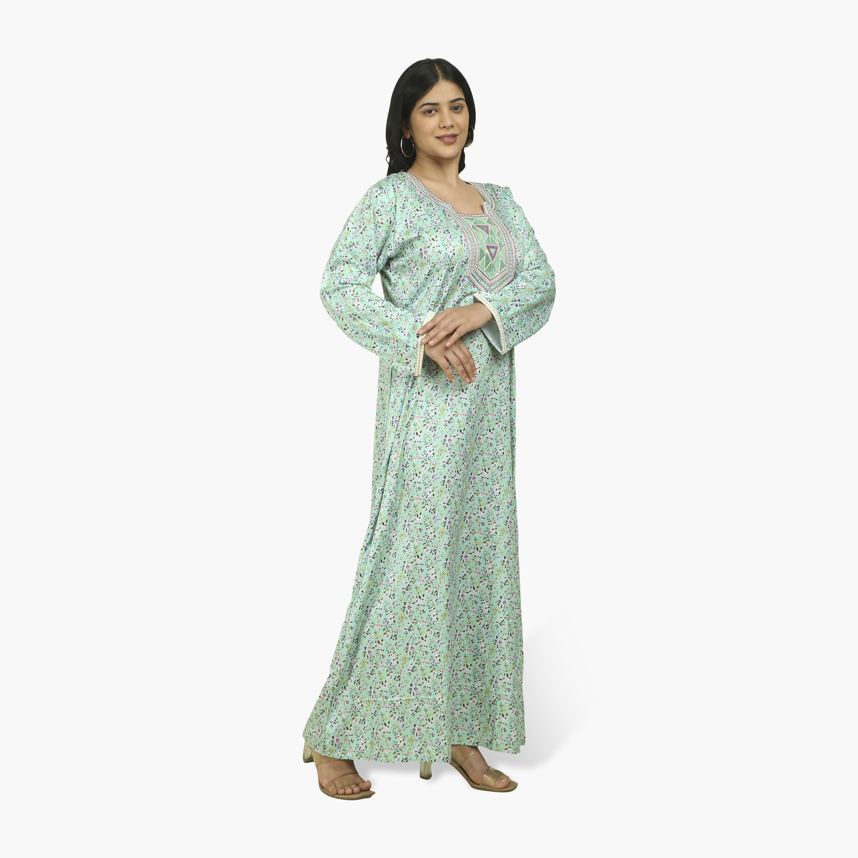 جلابية نسائية قماش ساتان بصدرية مطرزة وطبعة زهور من هنا أند سارة-women-arabicclothing-jalabiyas-image-9