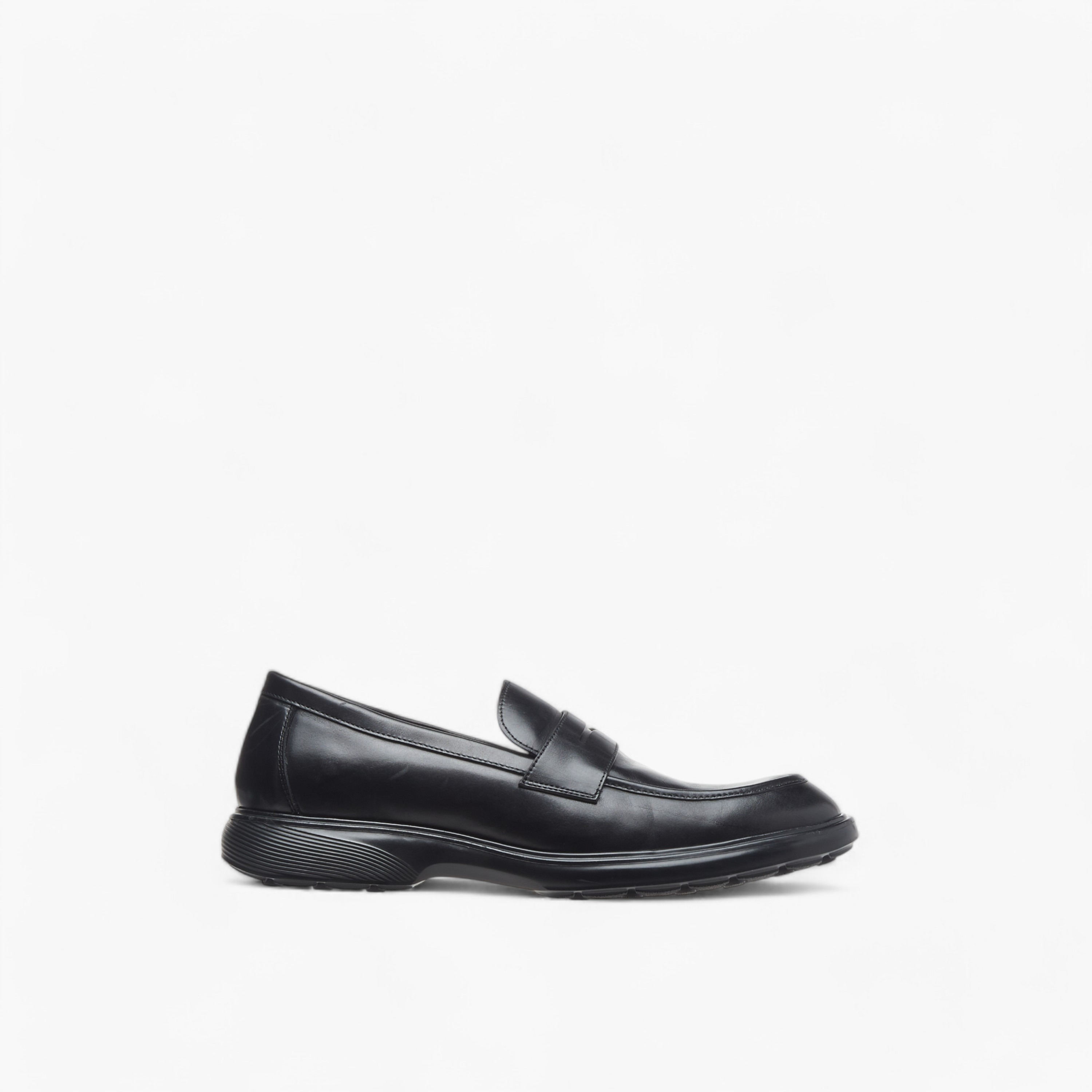 Le Confort Leather Solid Slip-On Loafers-men-shoes-formalshoes-image-3