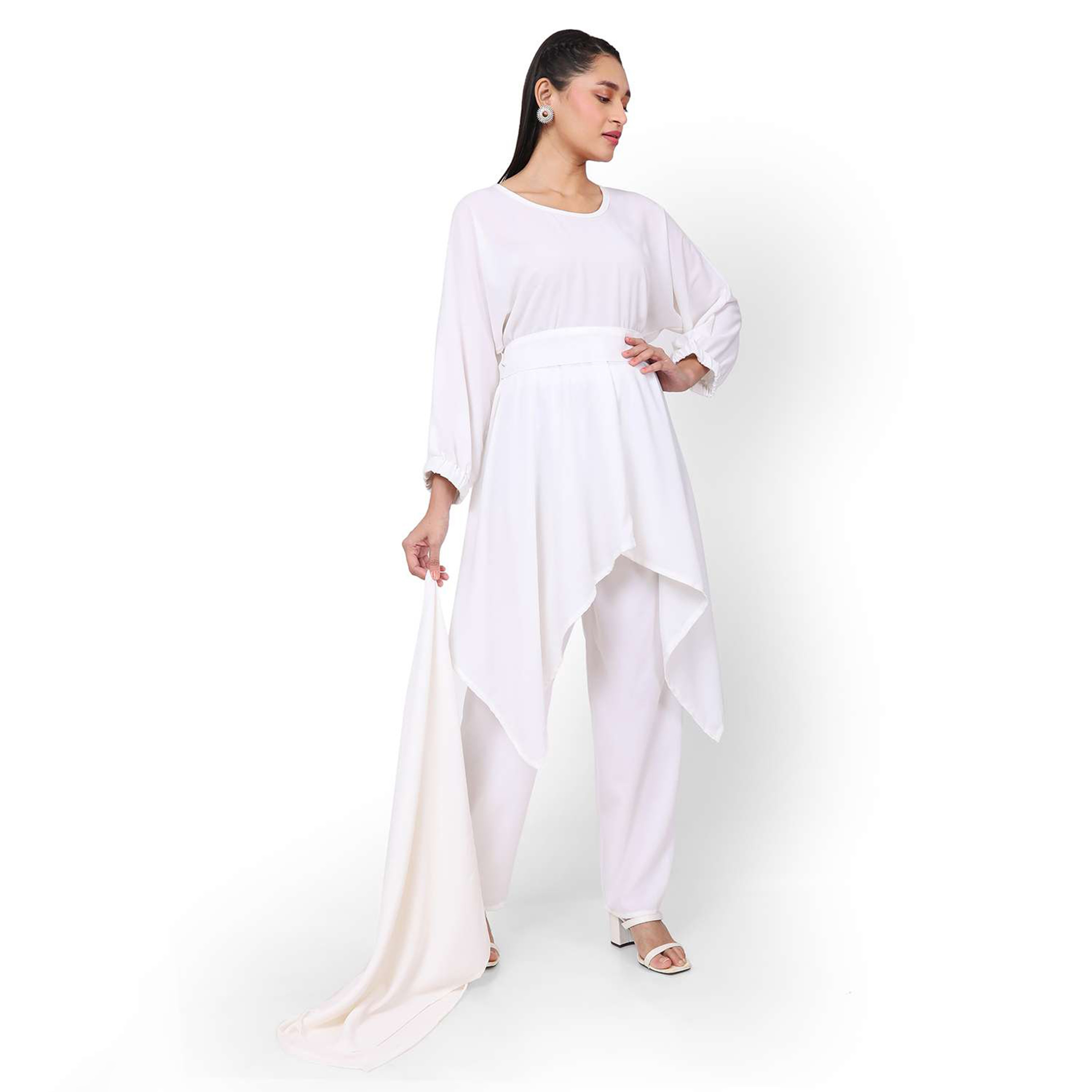 مجموعة هنا وسارة مكونة من 3 قطع، بلوزة وأسفل للسيدات باللون الأبيض مع الحجاب-women-clothing-coordsets-image-4