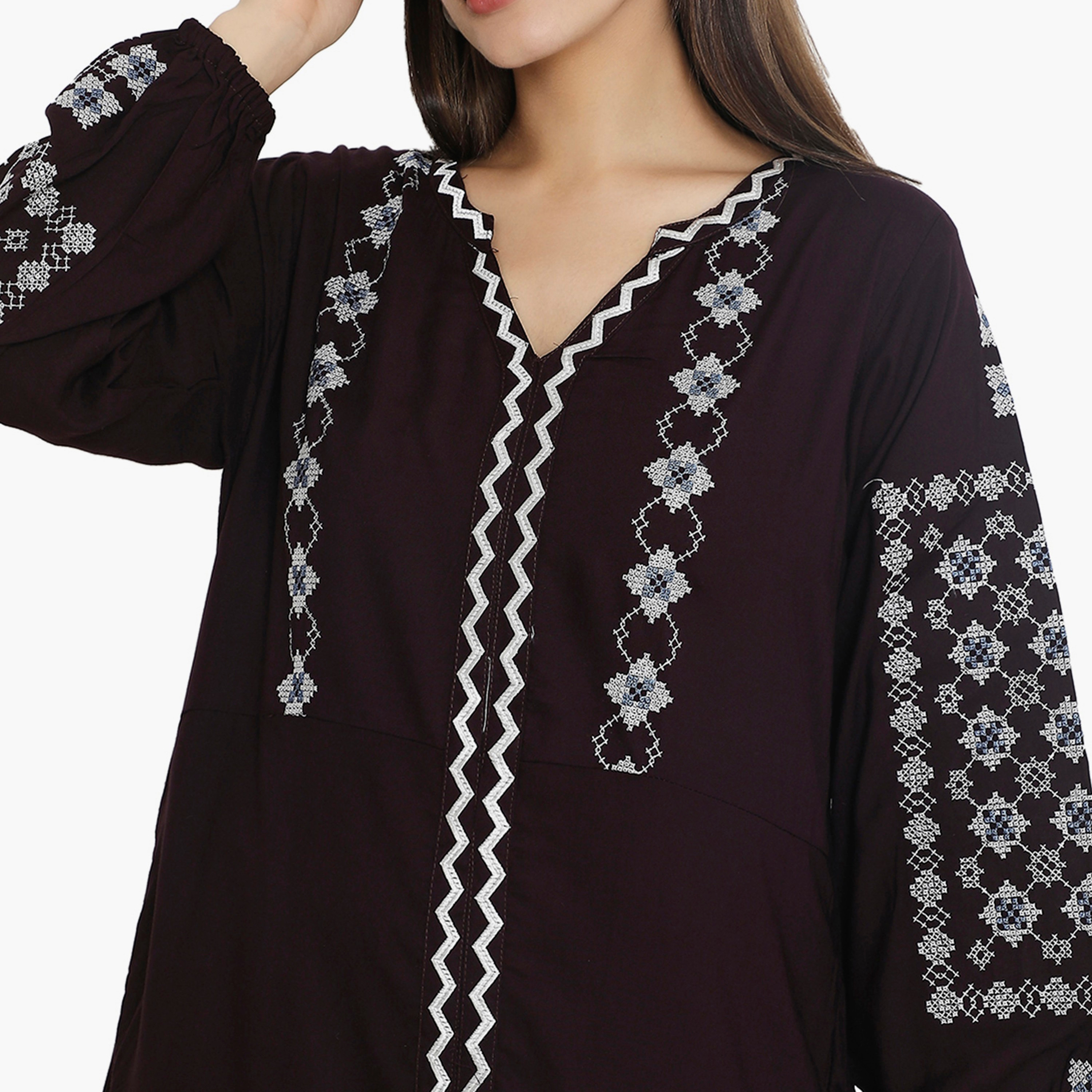 جلابية نسائية مطرزة بأكمام منفوخة من هناء وسارة-women-arabicclothing-jalabiyas-image-12