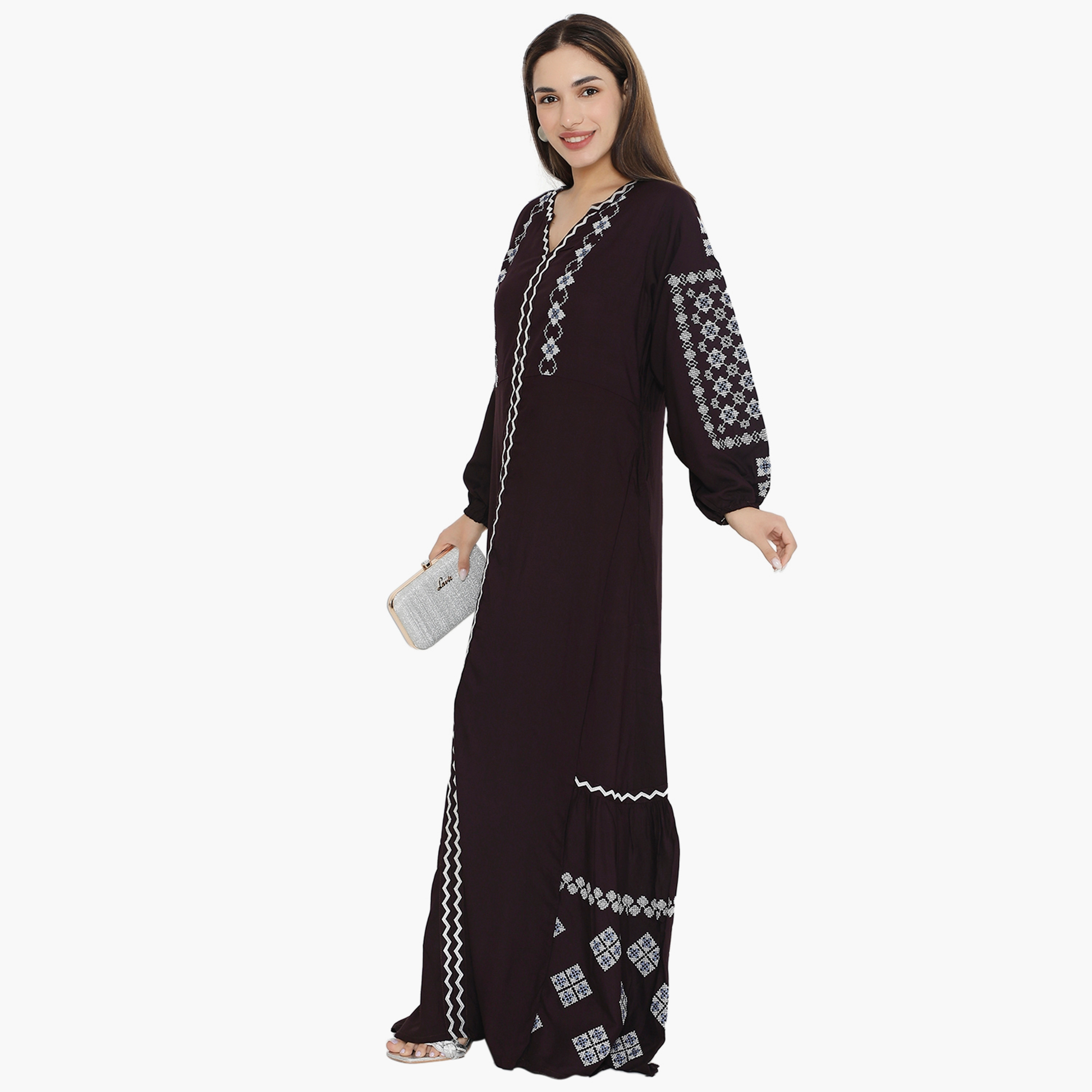 جلابية نسائية مطرزة بأكمام منفوخة من هناء وسارة-women-arabicclothing-jalabiyas-image-13