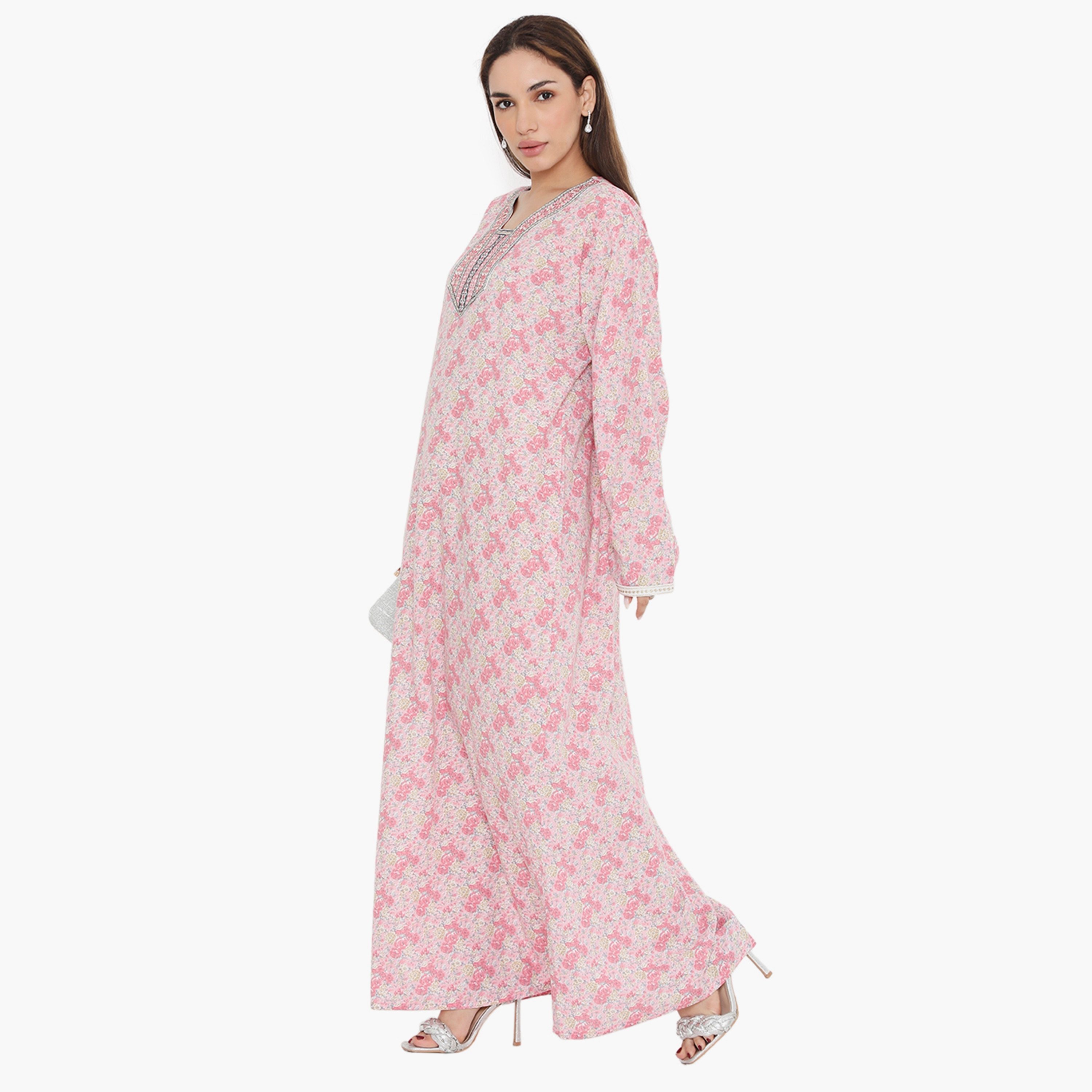 جلابية نسائية مطرزة ومطرزة بالورود ذات يوك من هناء وسارة-women-arabicclothing-jalabiyas-image-3