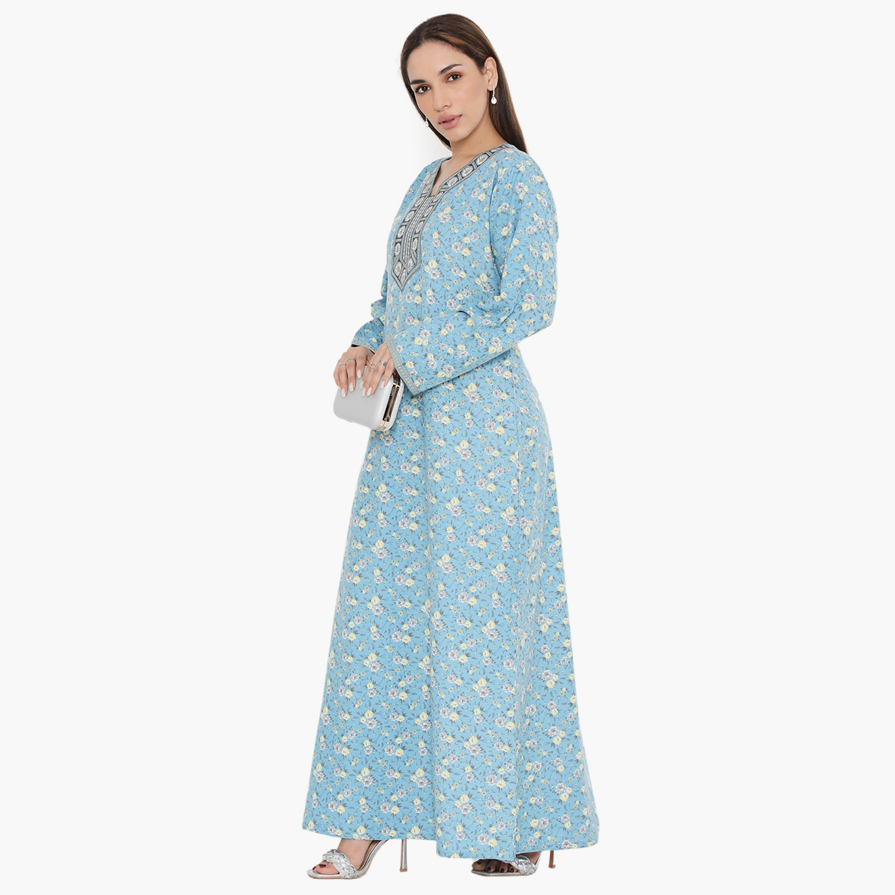 جلابية نسائية مطرزة ومطرزة بالورود ذات يوك من هناء وسارة-women-arabicclothing-jalabiyas-image-3