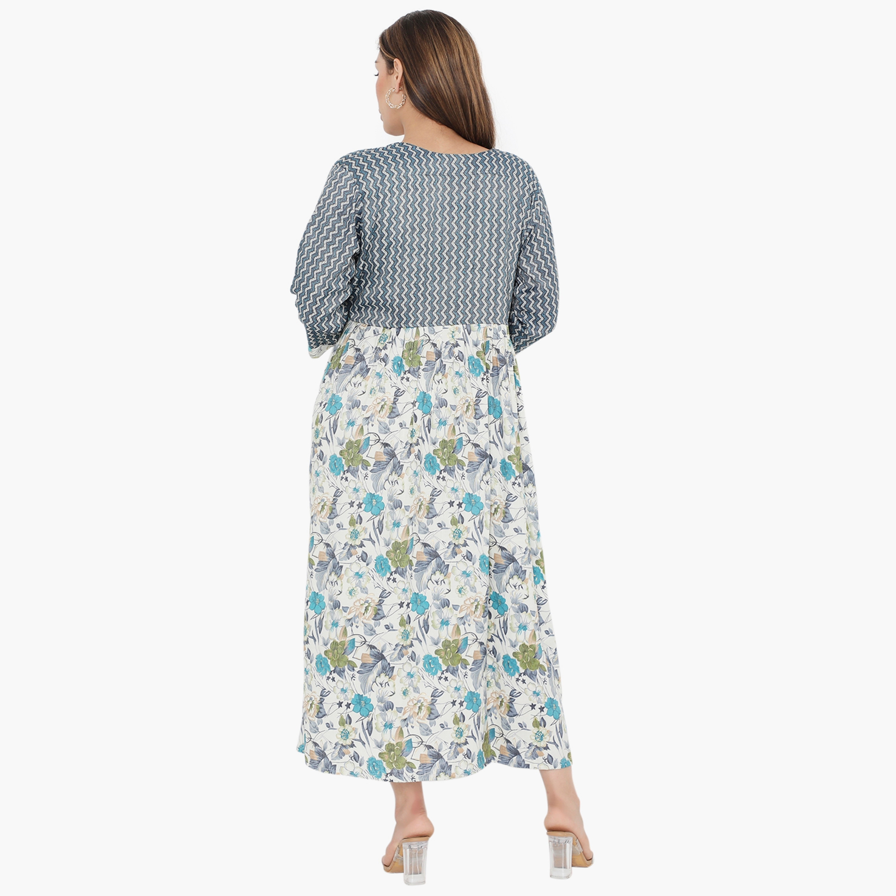 جلابية نسائية متعرجة ومزخرفة بالورود من هناء وسارة-women-arabicclothing-jalabiyas-image-10