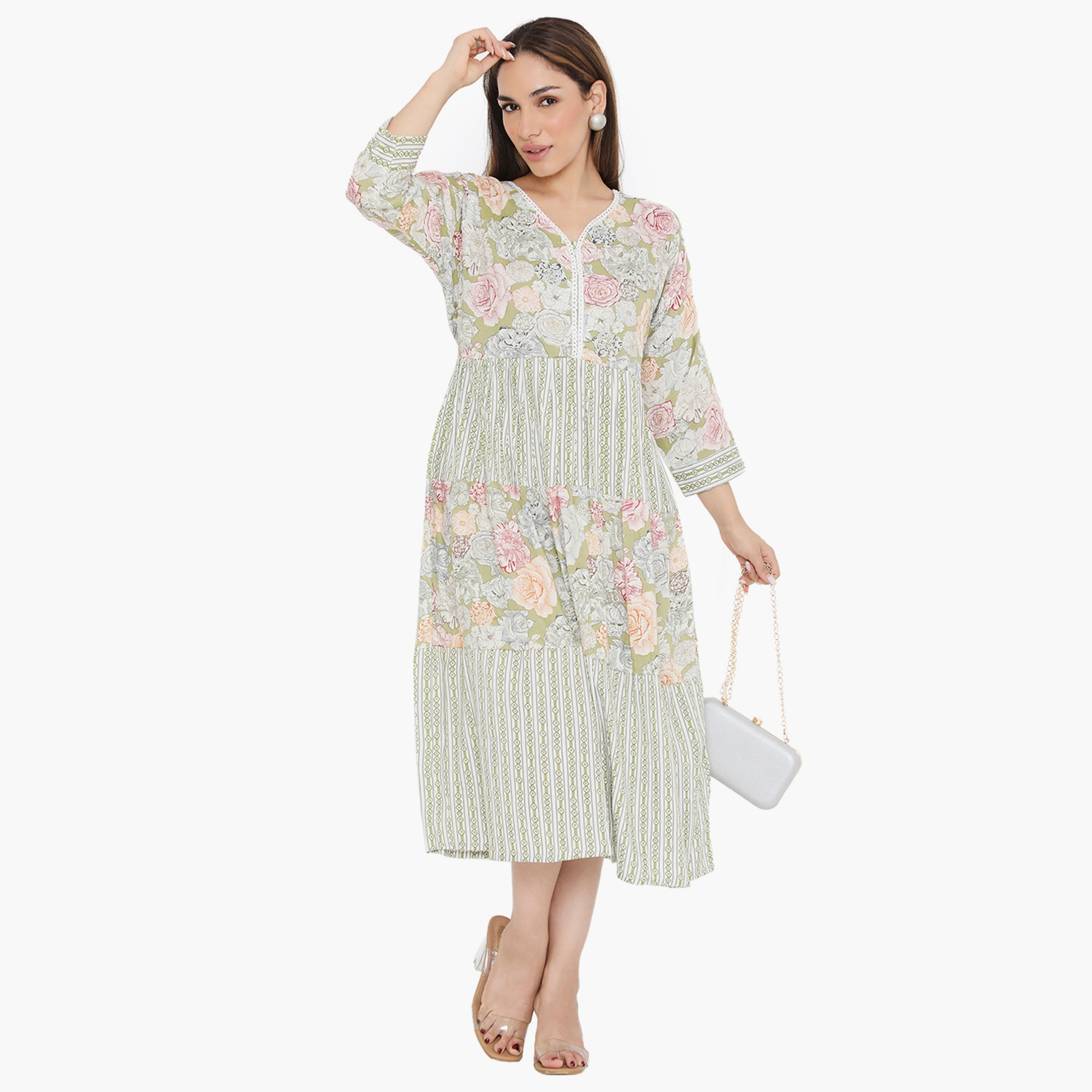 جلابية نسائية بطبعة زهور باللون الأخضر من هناء وسارة-women-arabicclothing-jalabiyas-image-1