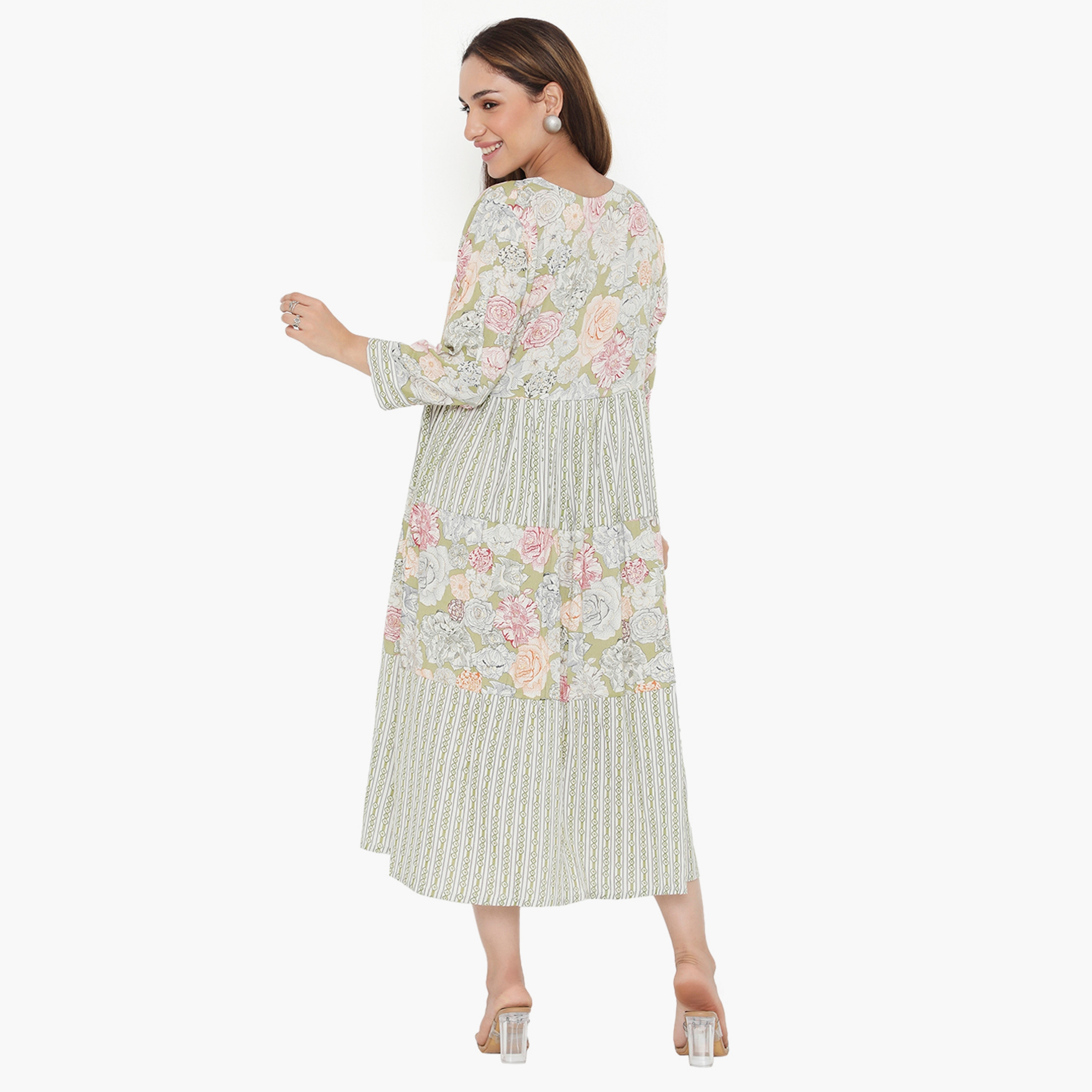 جلابية نسائية بطبعة زهور باللون الأخضر من هناء وسارة-women-arabicclothing-jalabiyas-image-5