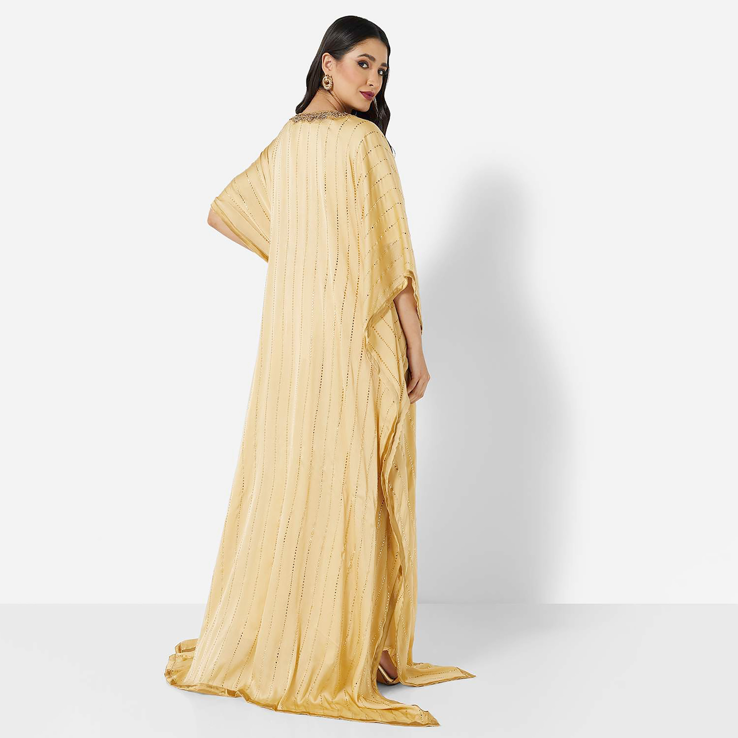 هناء وسارة جلابية نسائية ذات رقبة ماسية وأكمام واسعة باللون الأصفر-women-arabicclothing-jalabiyas-image-4