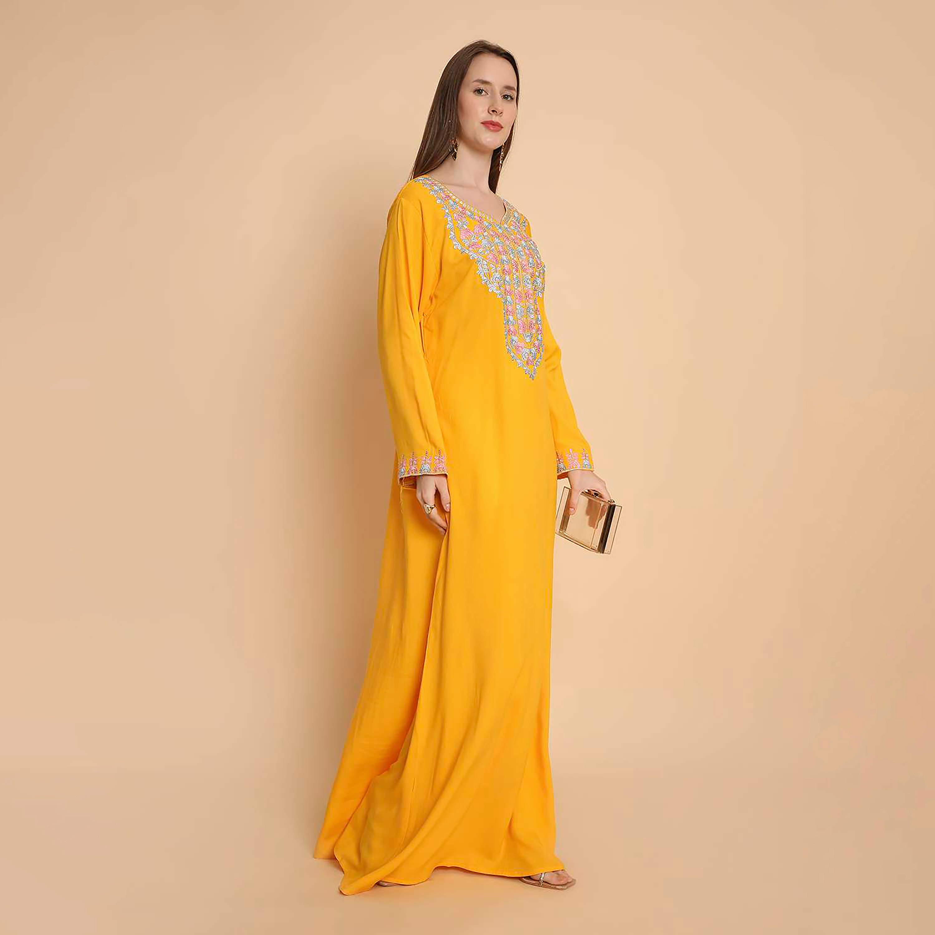 جلابية نسائية بصدرية مطرزة من هنا اند سارة-women-arabicclothing-jalabiyas-image-5