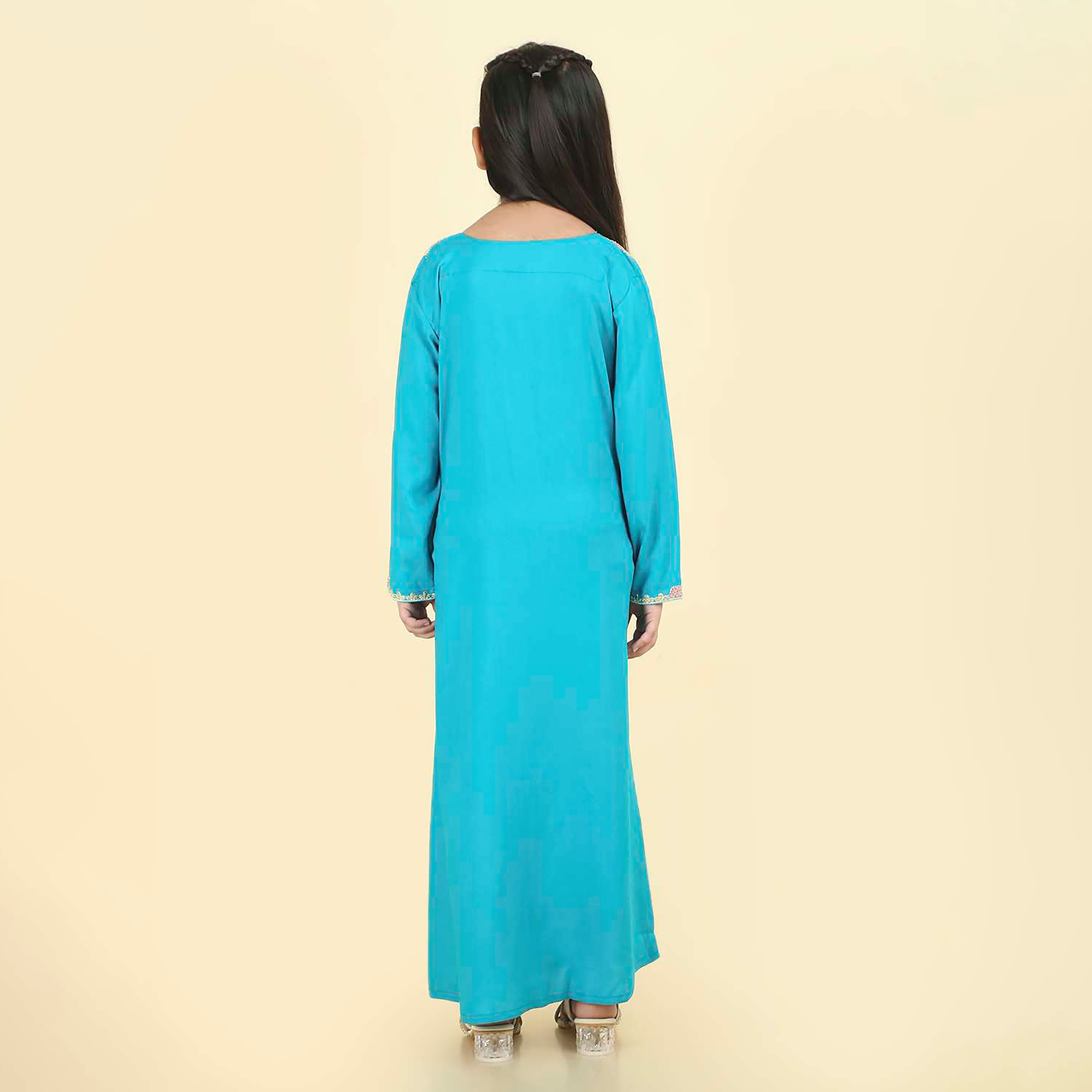 جلابية بناتي بصدرية مطرزة وأكمام ذات أطراف صدفية من هنا اند سارة-girls-arabicclothing-jalabiyas-image-15