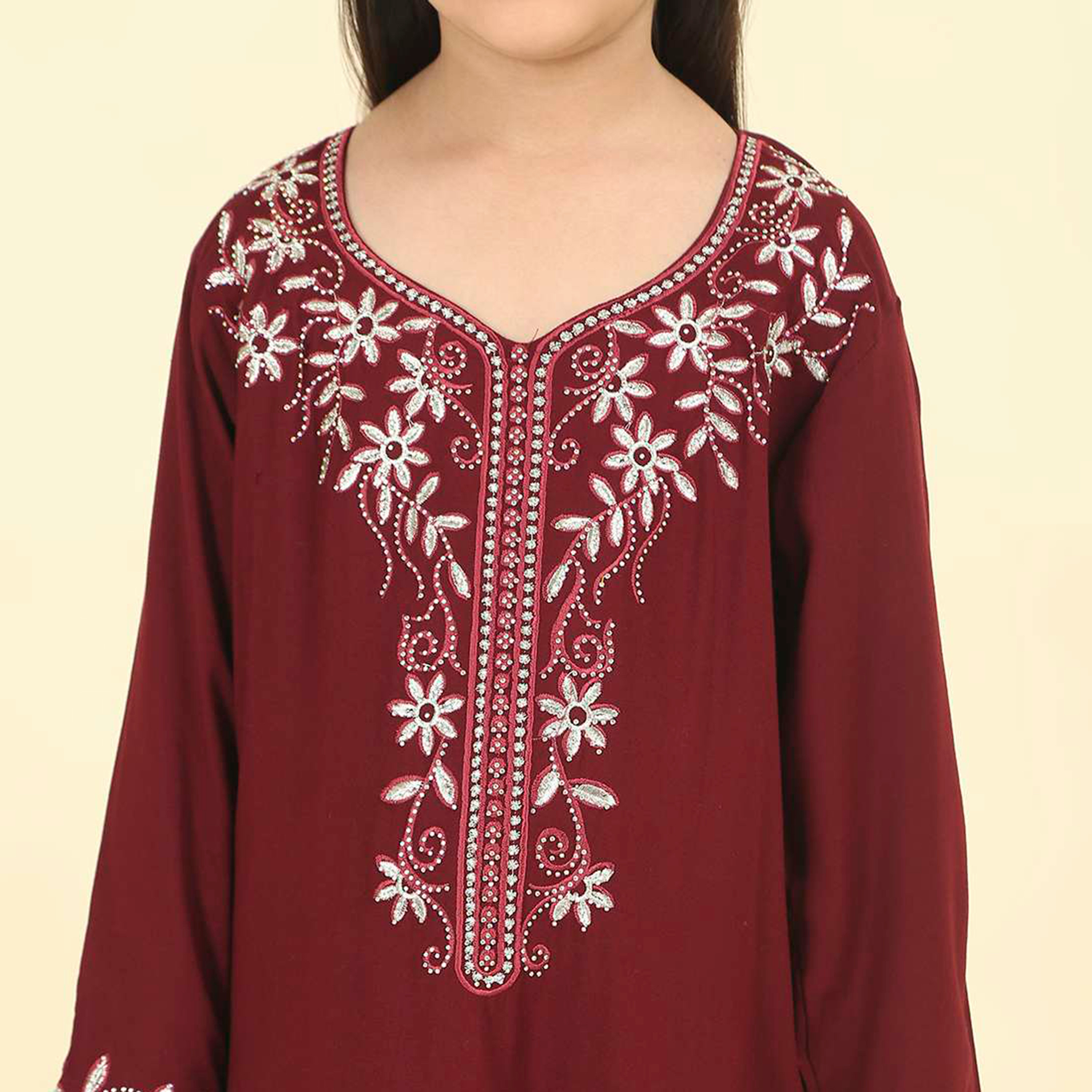 جلابية بناتي بصدرية مطرزة بنقشة الزهور من هنا اند سارة-girls-arabicclothing-jalabiyas-image-8