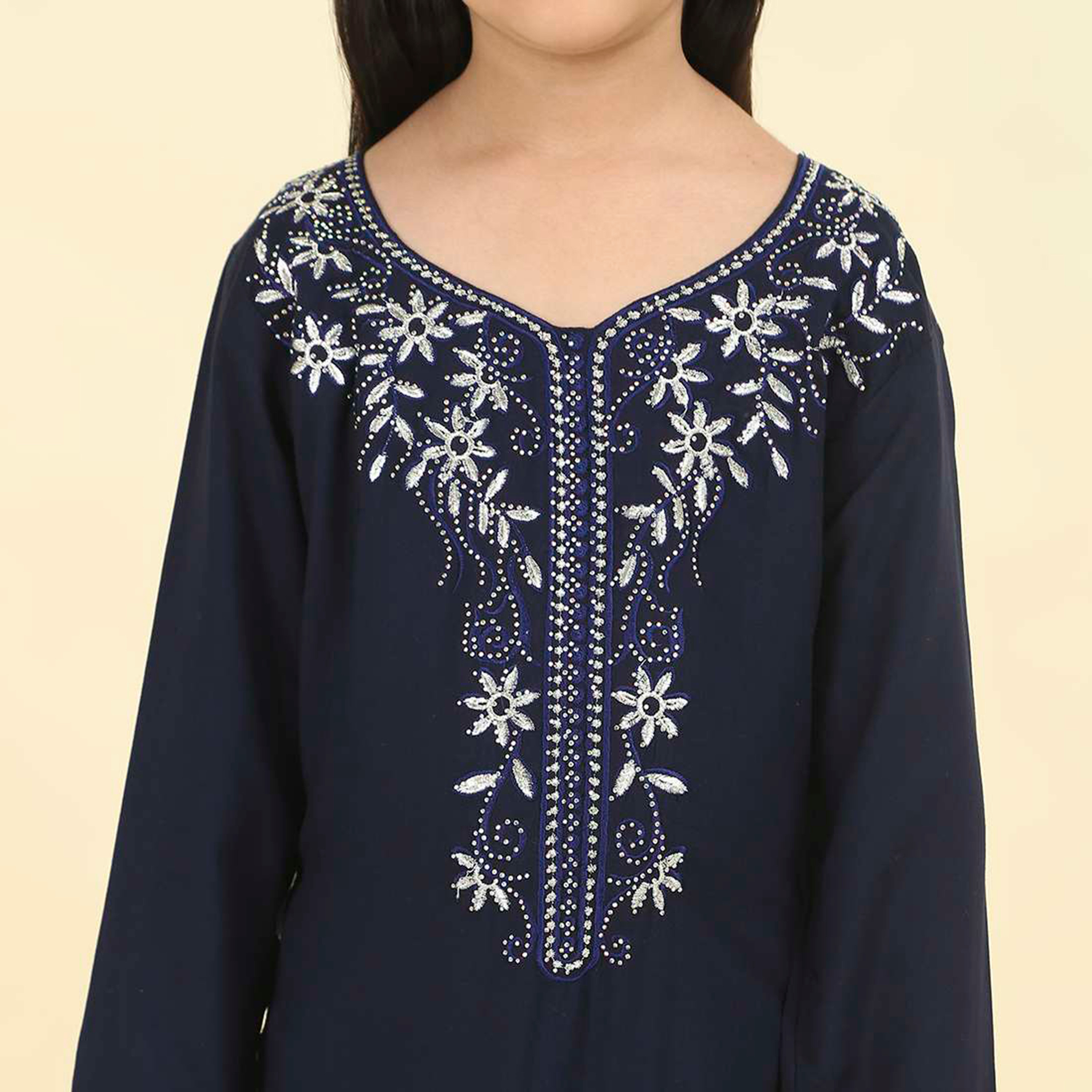 جلابية بناتي بصدرية مطرزة بنقشة الزهور من هنا اند سارة-girls-arabicclothing-jalabiyas-image-3