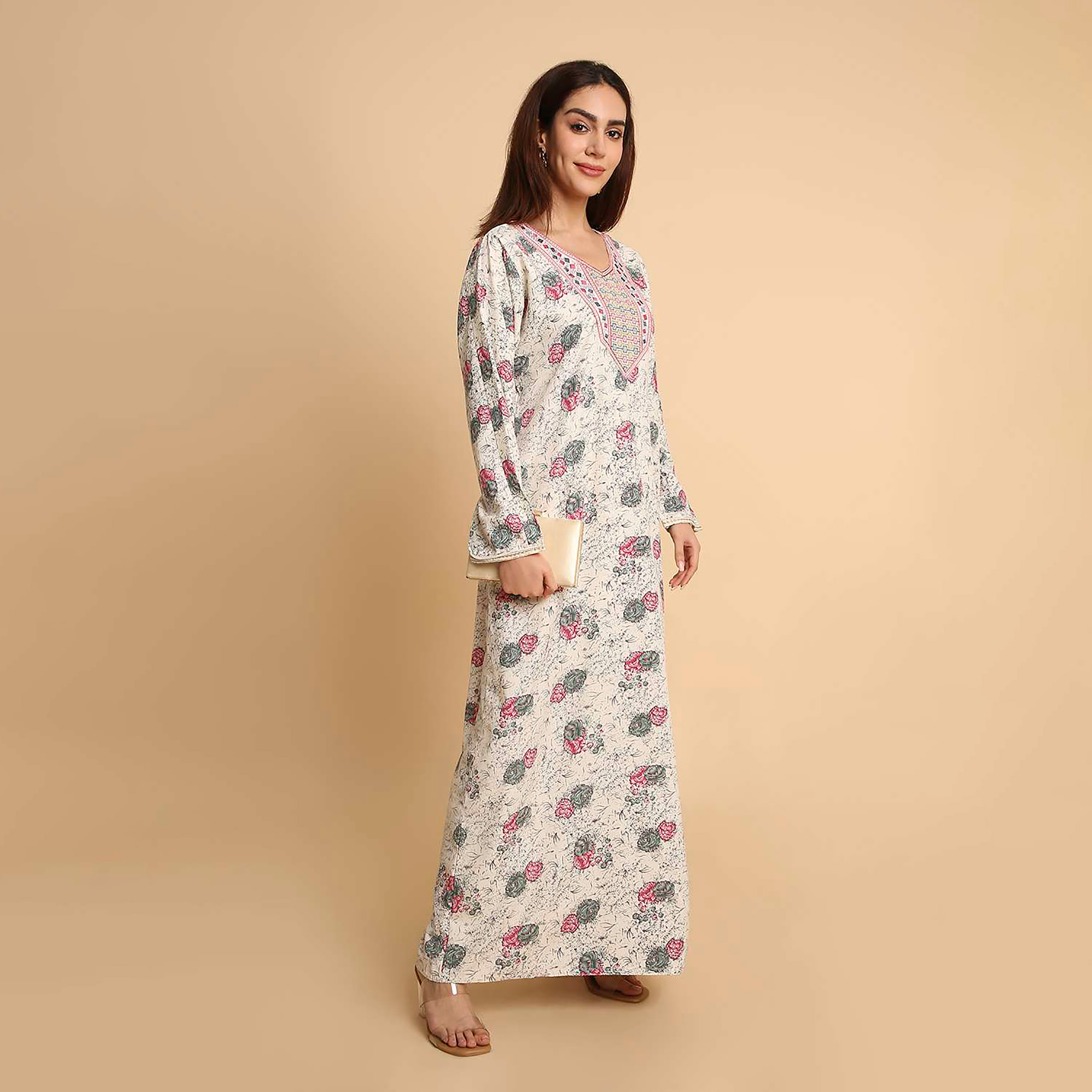 جلابية نسائية بطبعة زهور وأكمام مطرزة الأطراف من هنا اند سارة-women-arabicclothing-jalabiyas-image-9