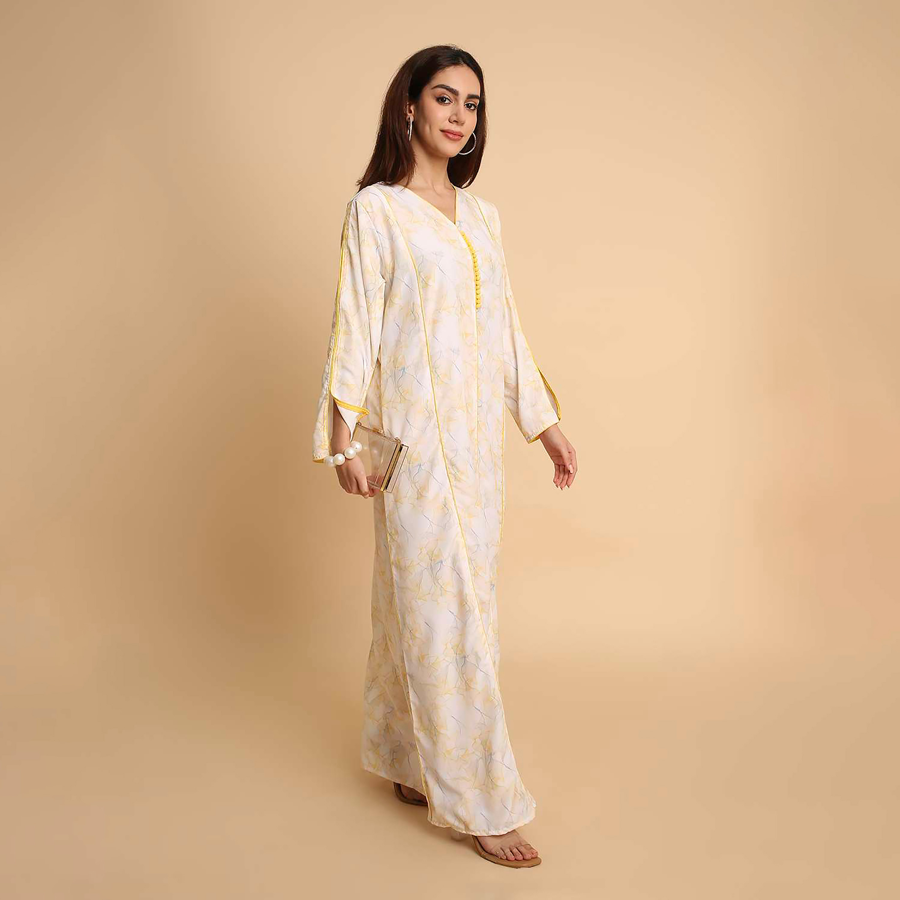 جلابية نسائية بطبعة رخامية تجريدية وأكمام مزينة بفتحة من هنا اند سارة-women-arabicclothing-jalabiyas-image-4