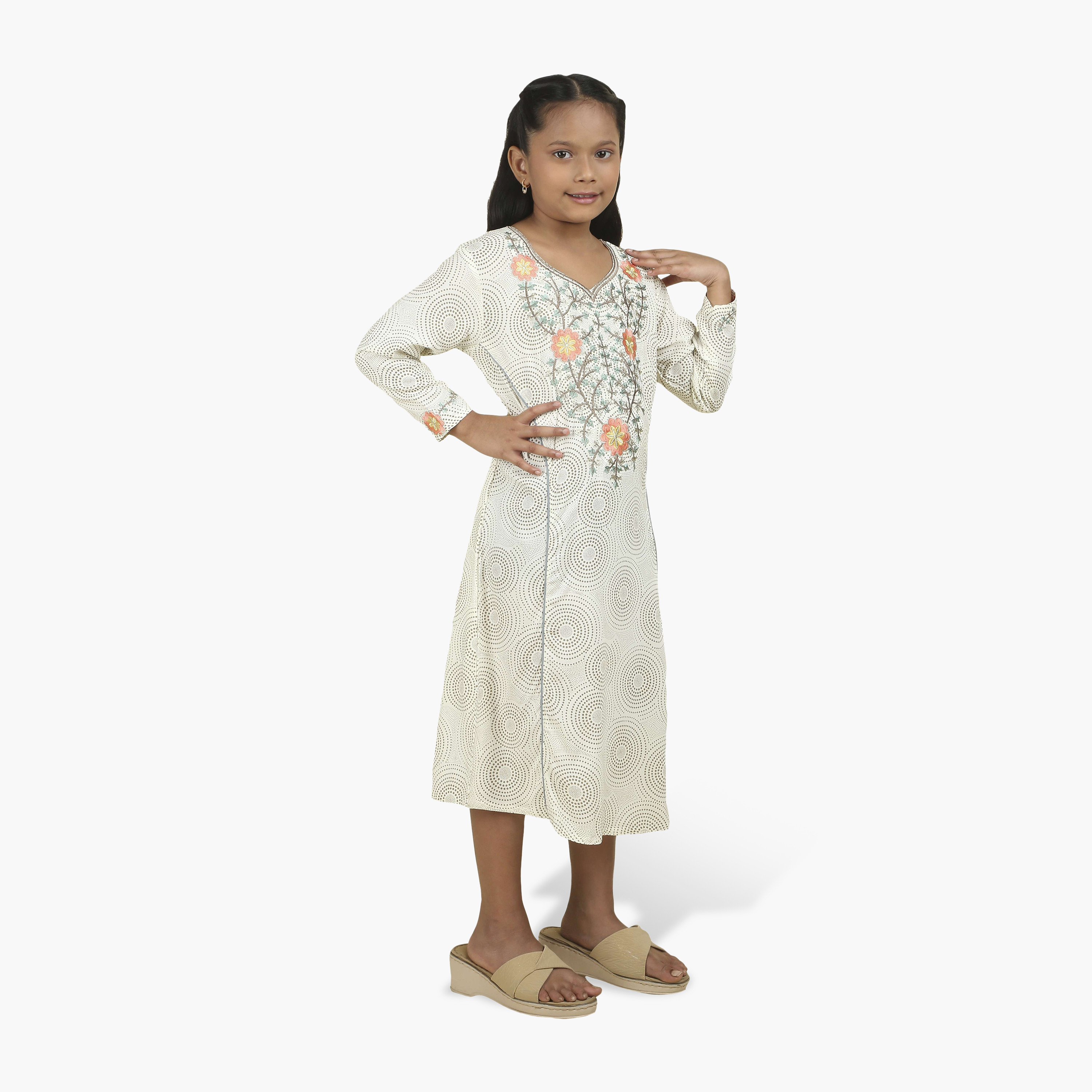 جلابية بناتي بصدرية مطرزة وطبعة هندسية من هنا أند سارة-girls-arabicclothing-jalabiyas-image-8