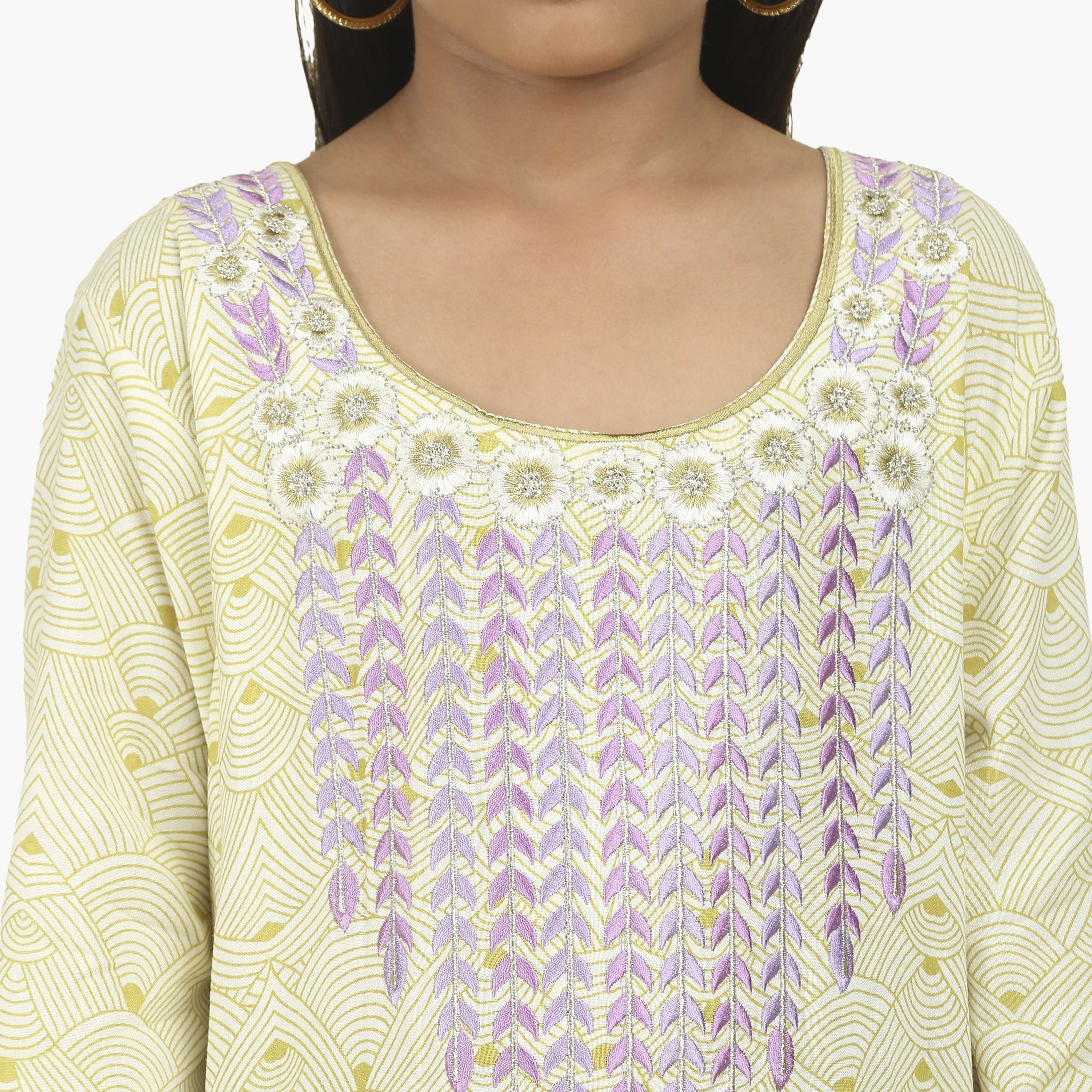 HanaandSara Geometric Print Embroidered Yoke Girls Jalabiya-girls-arabicclothing-jalabiyas-image-2