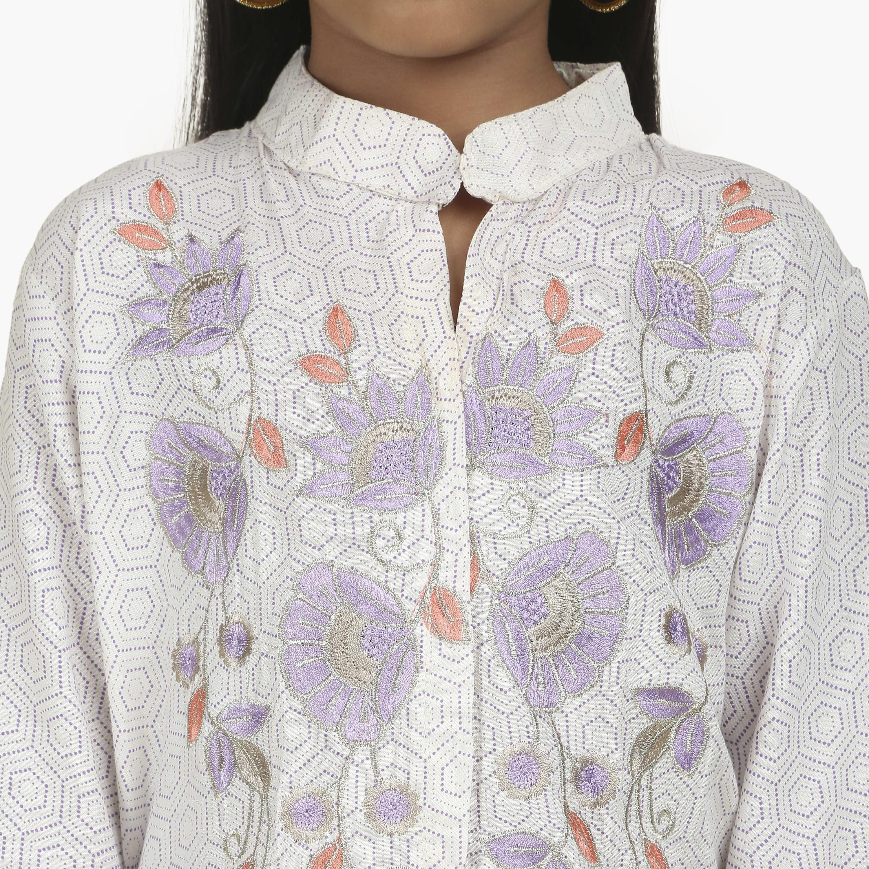 جلابية بناتي بياقة ماندارين مطرزة وطبعة هندسية من هنا أند سارة-girls-arabicclothing-jalabiyas-image-2