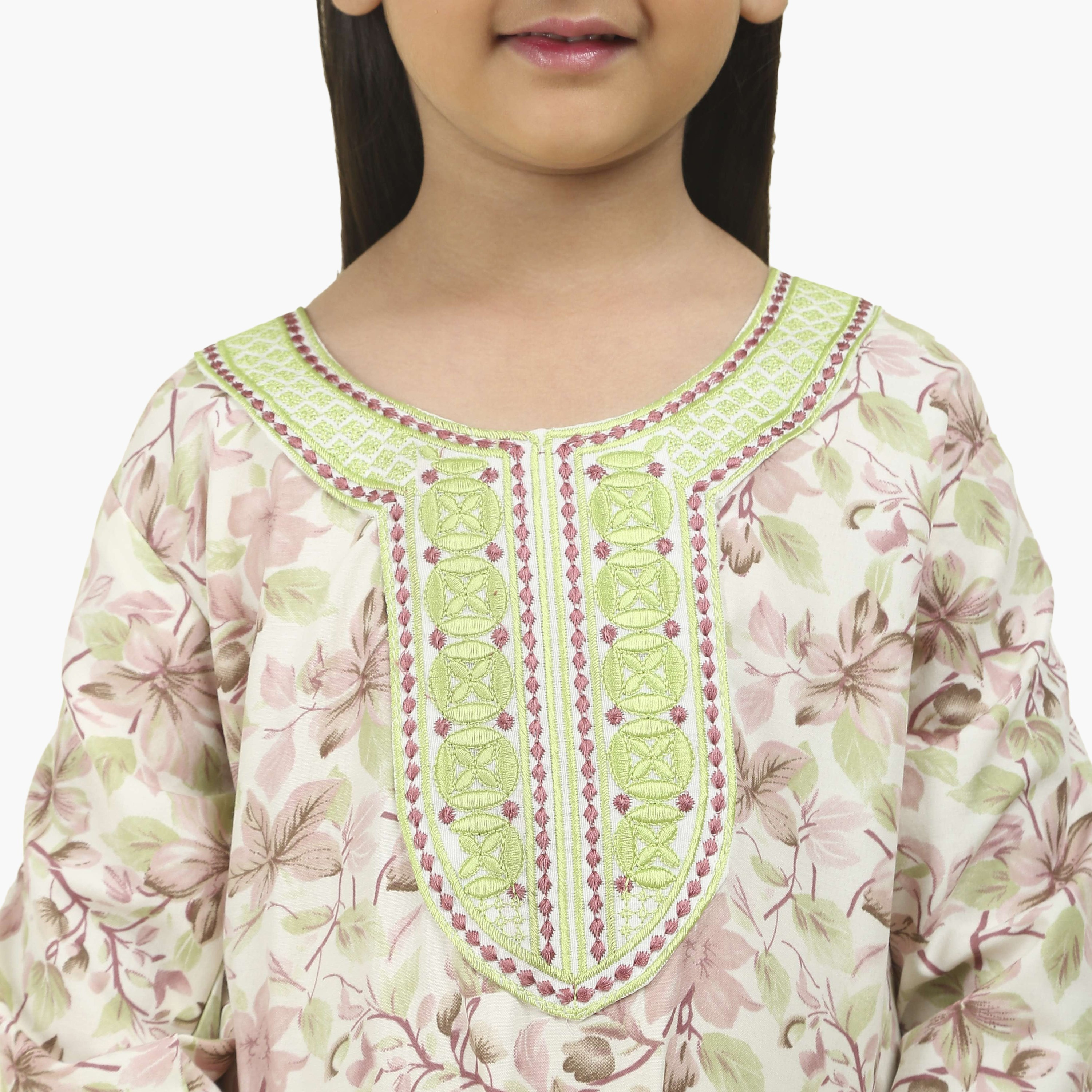 جلابية بناتي بصدرية مطرزة وطبعة زهور من هنا أند سارة-girls-arabicclothing-jalabiyas-image-3