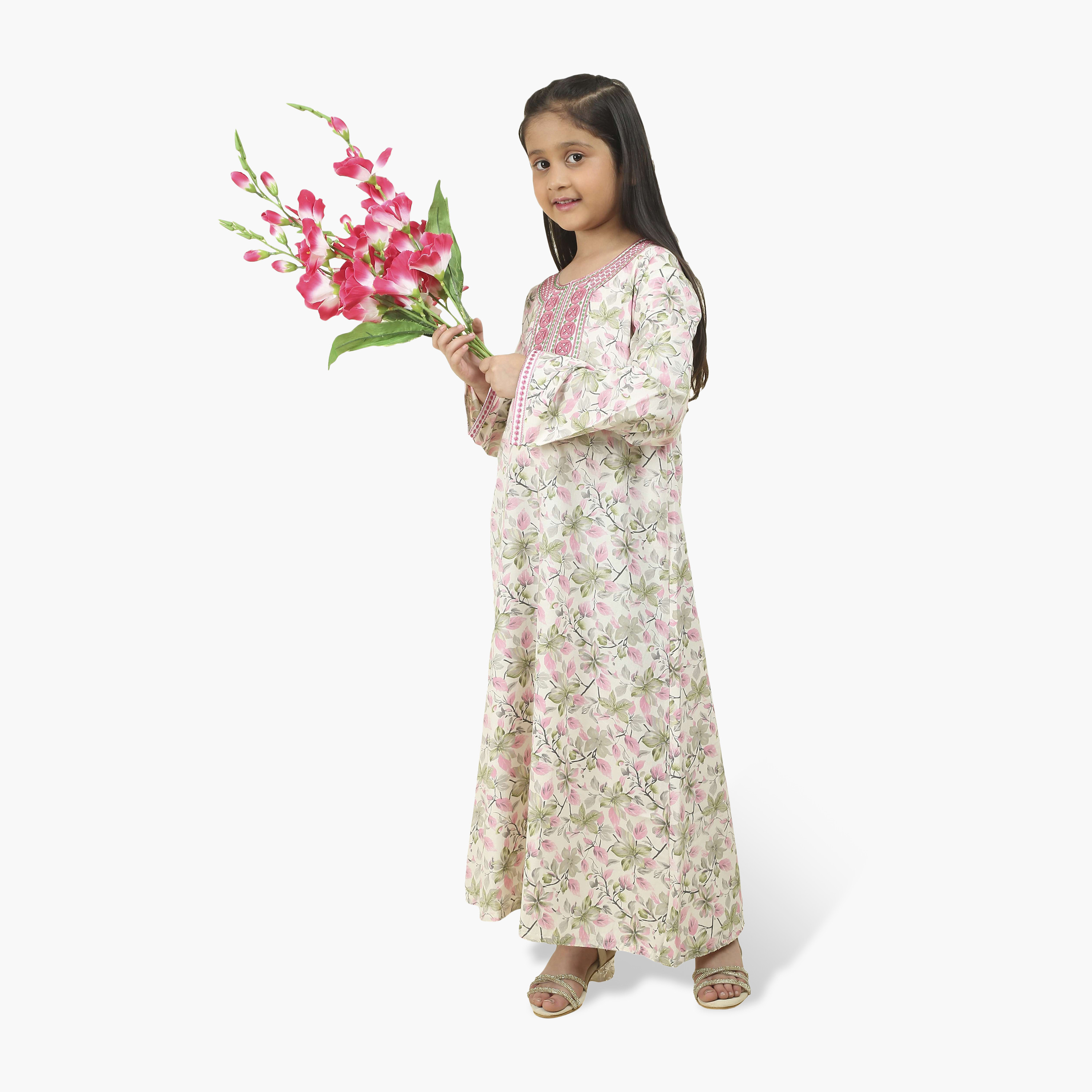 جلابية بناتي بصدرية مطرزة وطبعة زهور من هنا أند سارة-girls-arabicclothing-jalabiyas-image-14