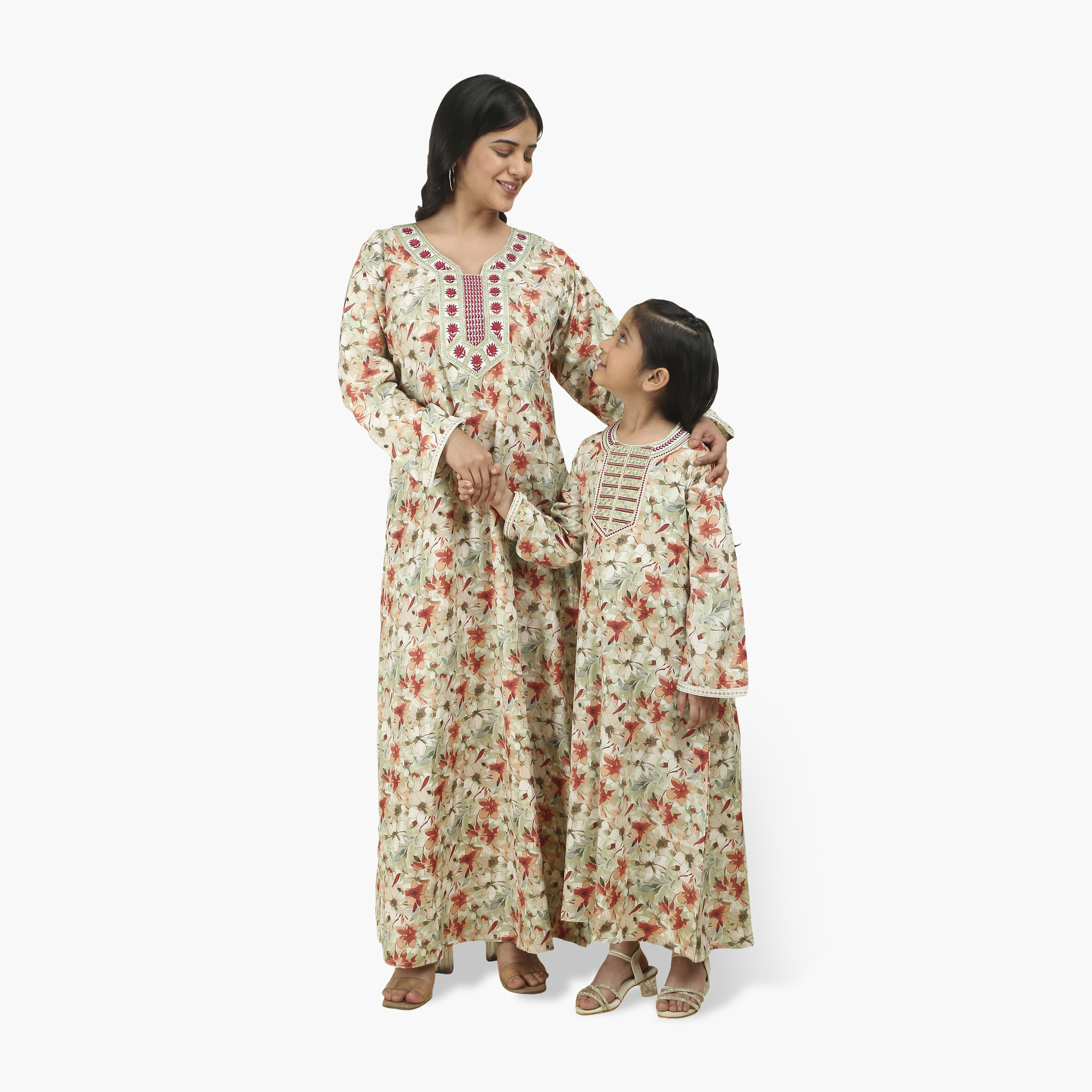HanaandSara Embroidered Yoke Floral Print Girls Jalabiya-girls-arabicclothing-jalabiyas-image-2