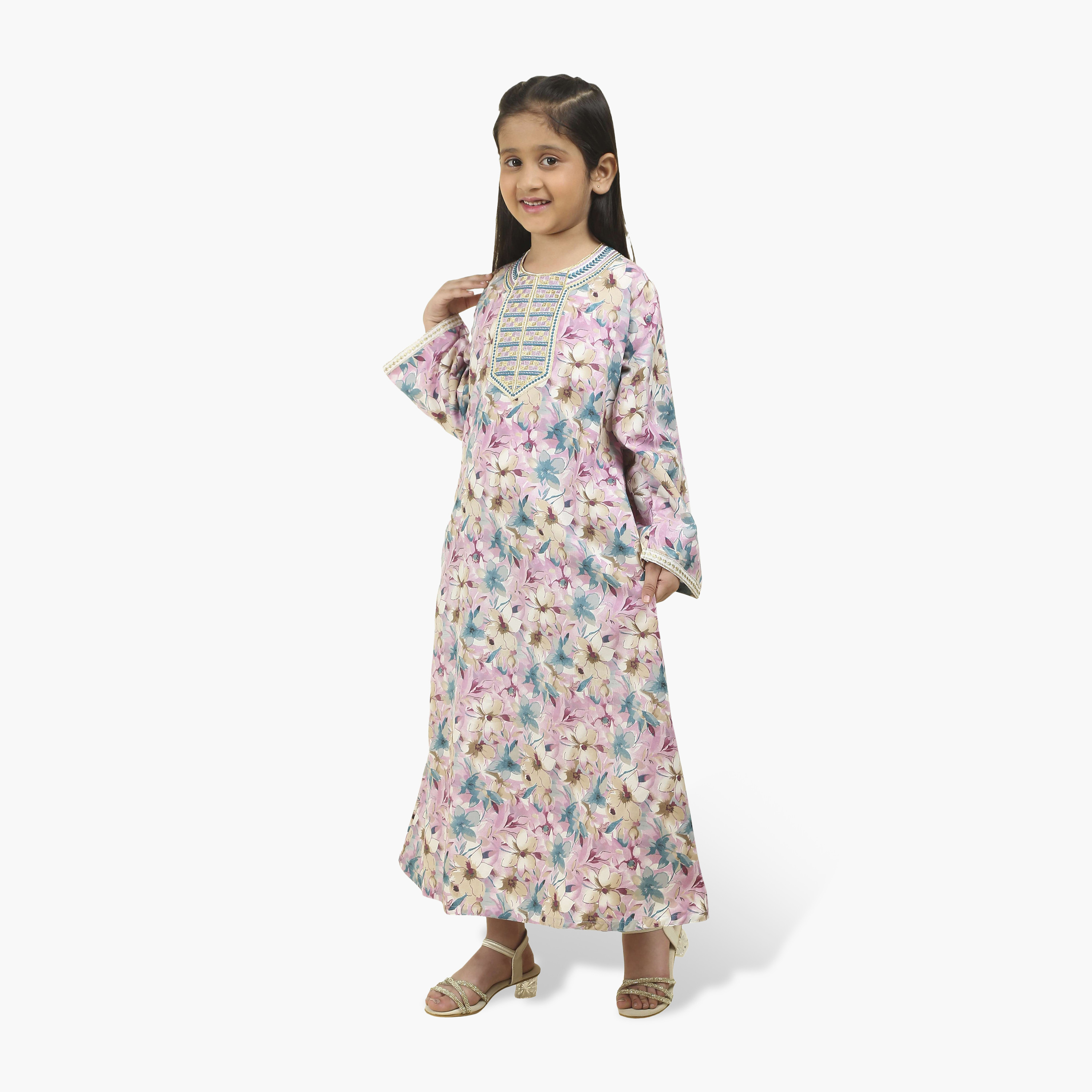 جلابية بناتي بصدرية مطرزة وطبعة زهور من هنا أند سارة-girls-arabicclothing-jalabiyas-image-4