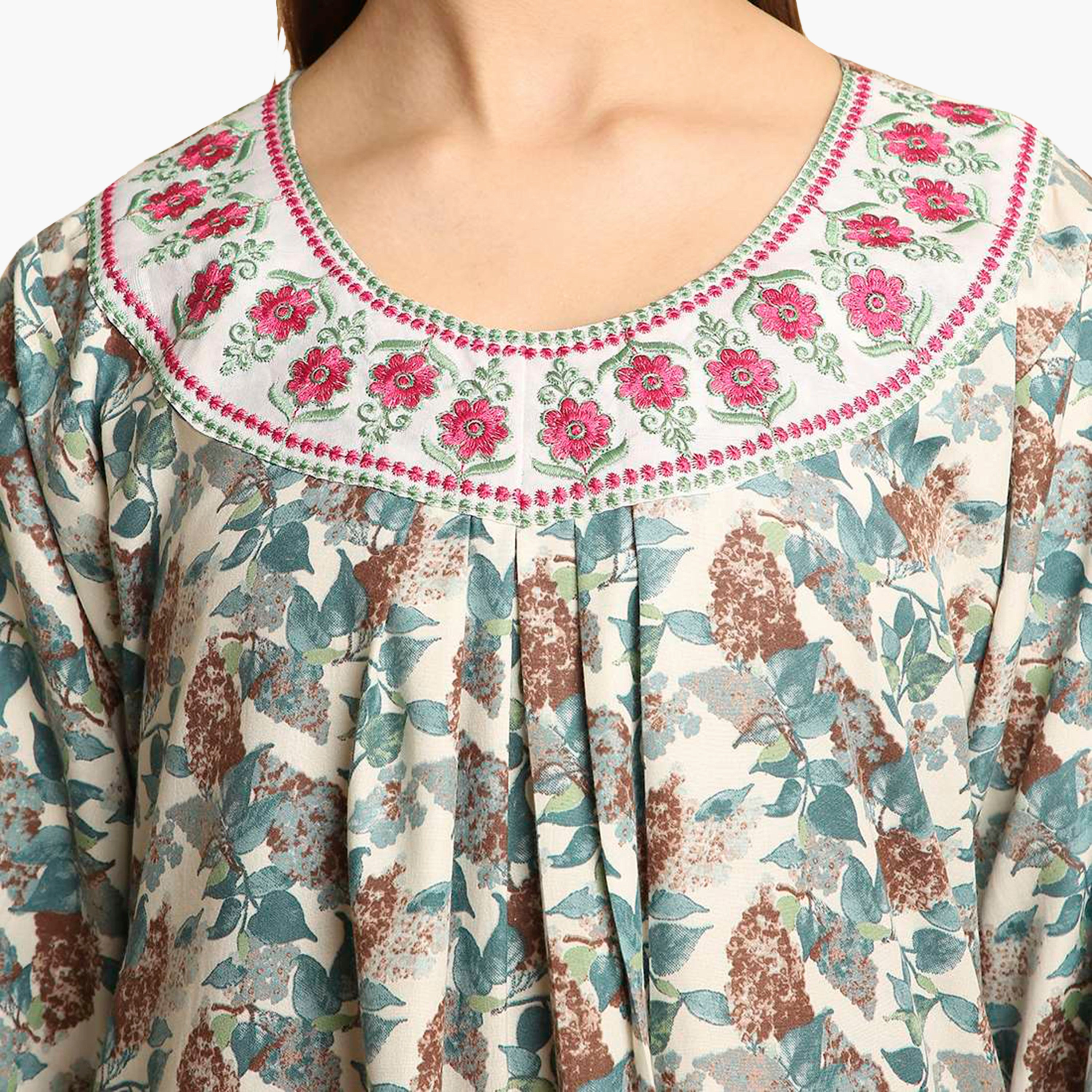 جلابية نسائية بياقة مطرزة وطبعة زهور من هنا أند سارة-women-arabicclothing-jalabiyas-image-12