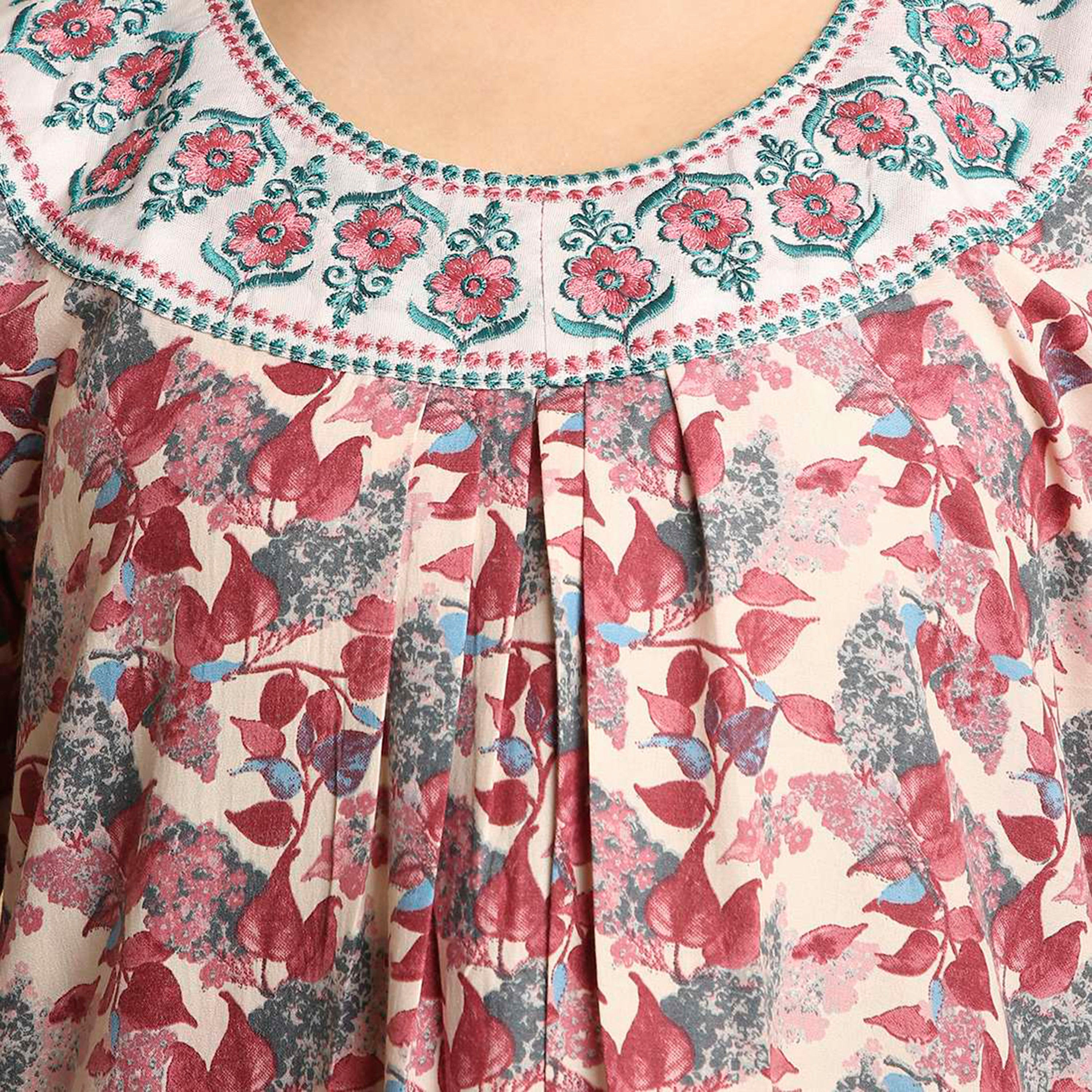 جلابية نسائية بياقة مطرزة وطبعة زهور من هنا أند سارة-women-arabicclothing-jalabiyas-image-2