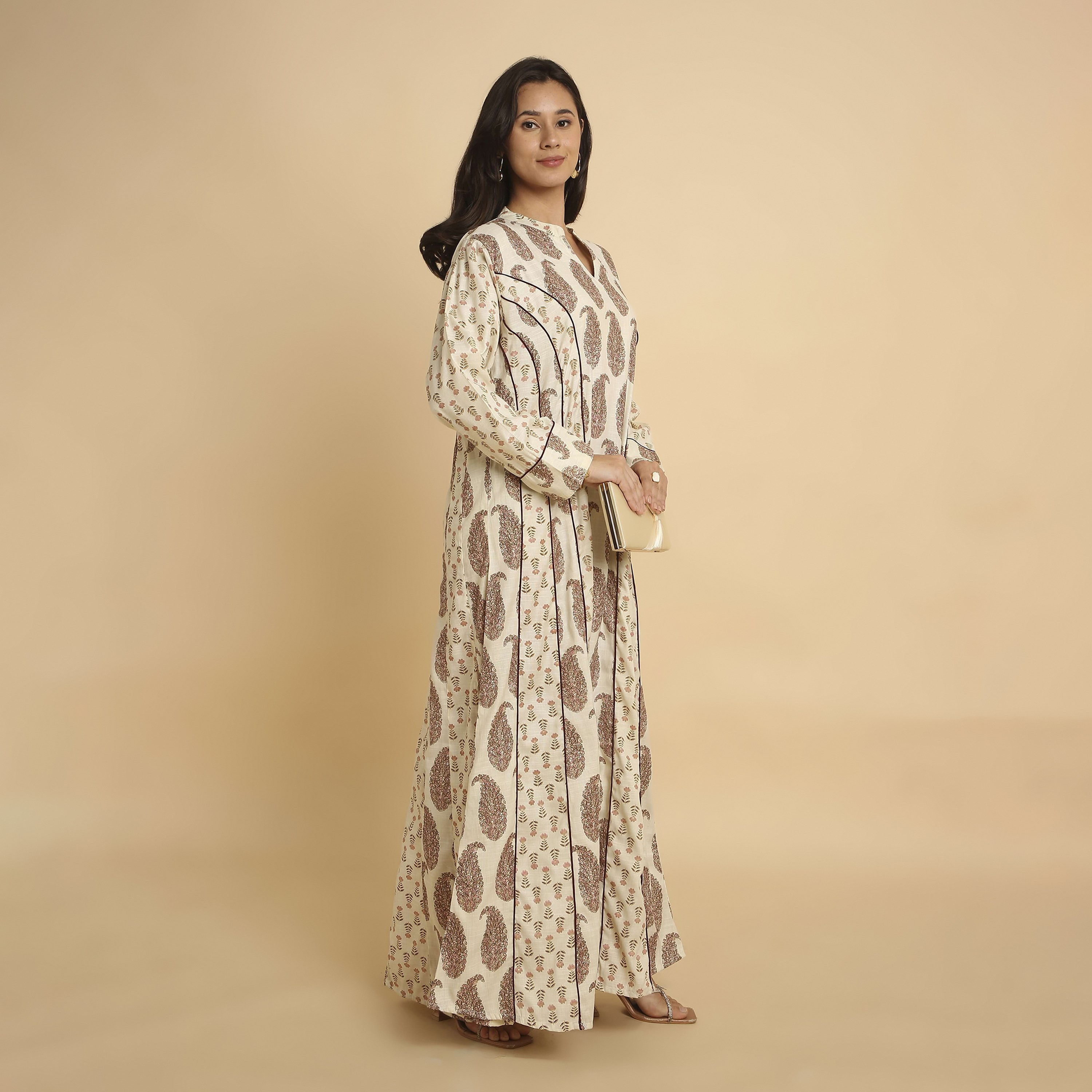 HanaandSara Floral Paisley Print Mandarin Collar Women's Jalabiya-women-arabicclothing-jalabiyas-image-8