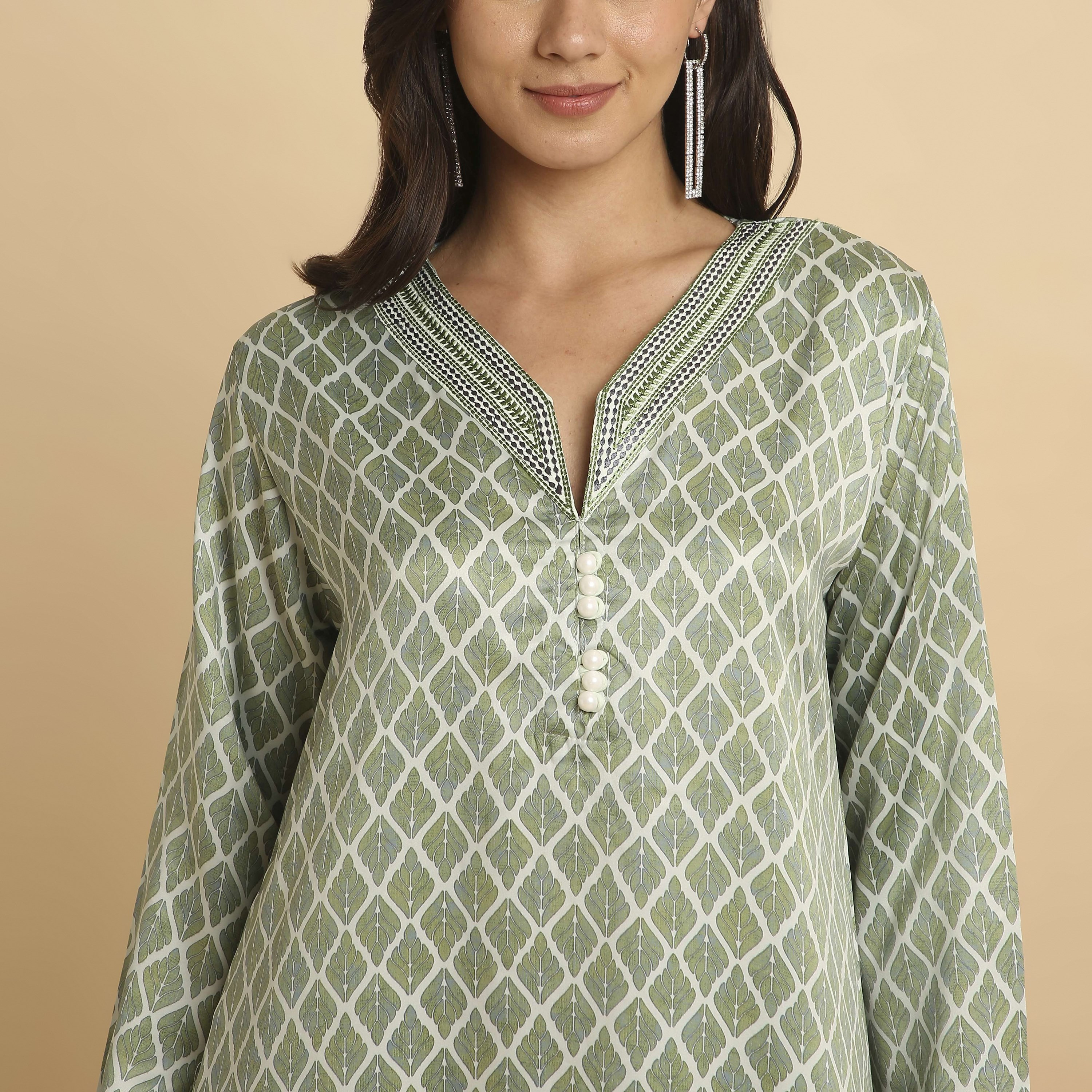 HanaandSara Geometric Leaf Print V-Neck Women's Jalabiya-women-arabicclothing-jalabiyas-image-12