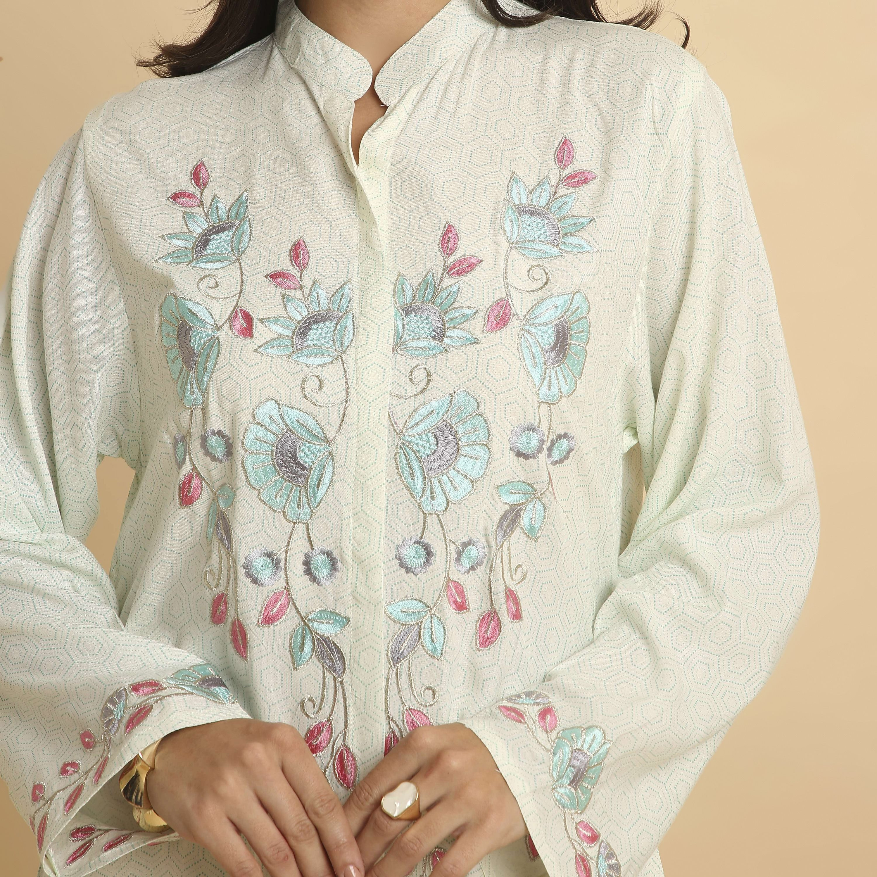 HanaandSara Geometric Print Floral Embroidered Yoke Mandarin Collar Women's Jalabiya-women-arabicclothing-jalabiyas-image-8