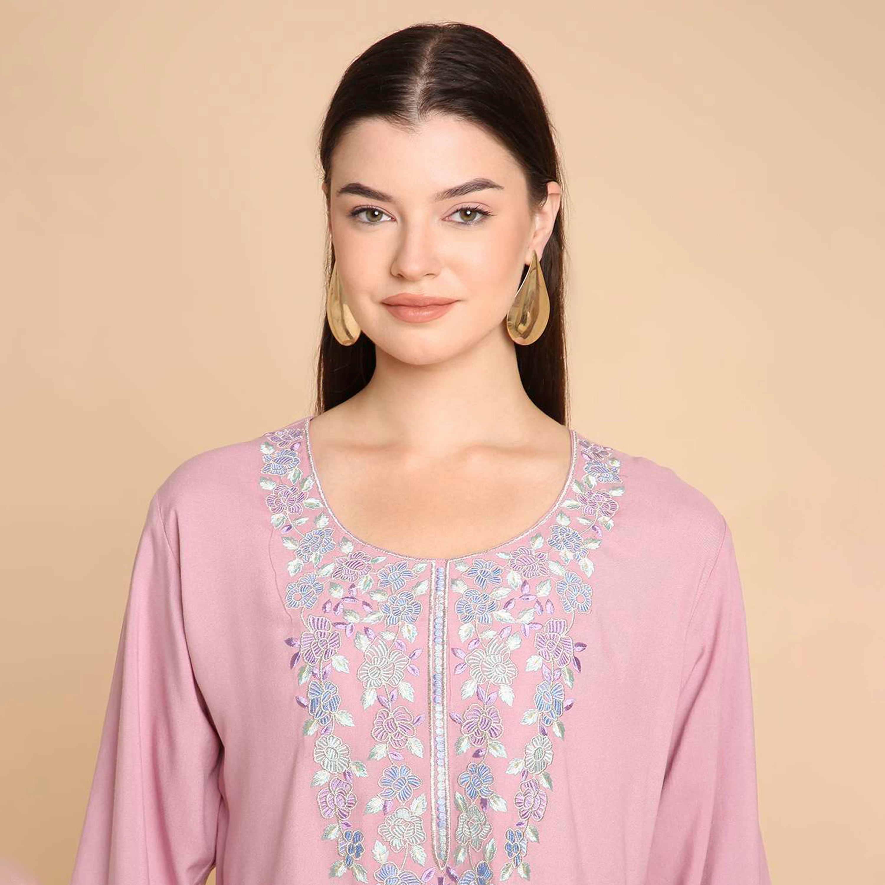 جلابية نسائية بصدرية مطرزة من هنا اند سارة-women-arabicclothing-jalabiyas-image-2