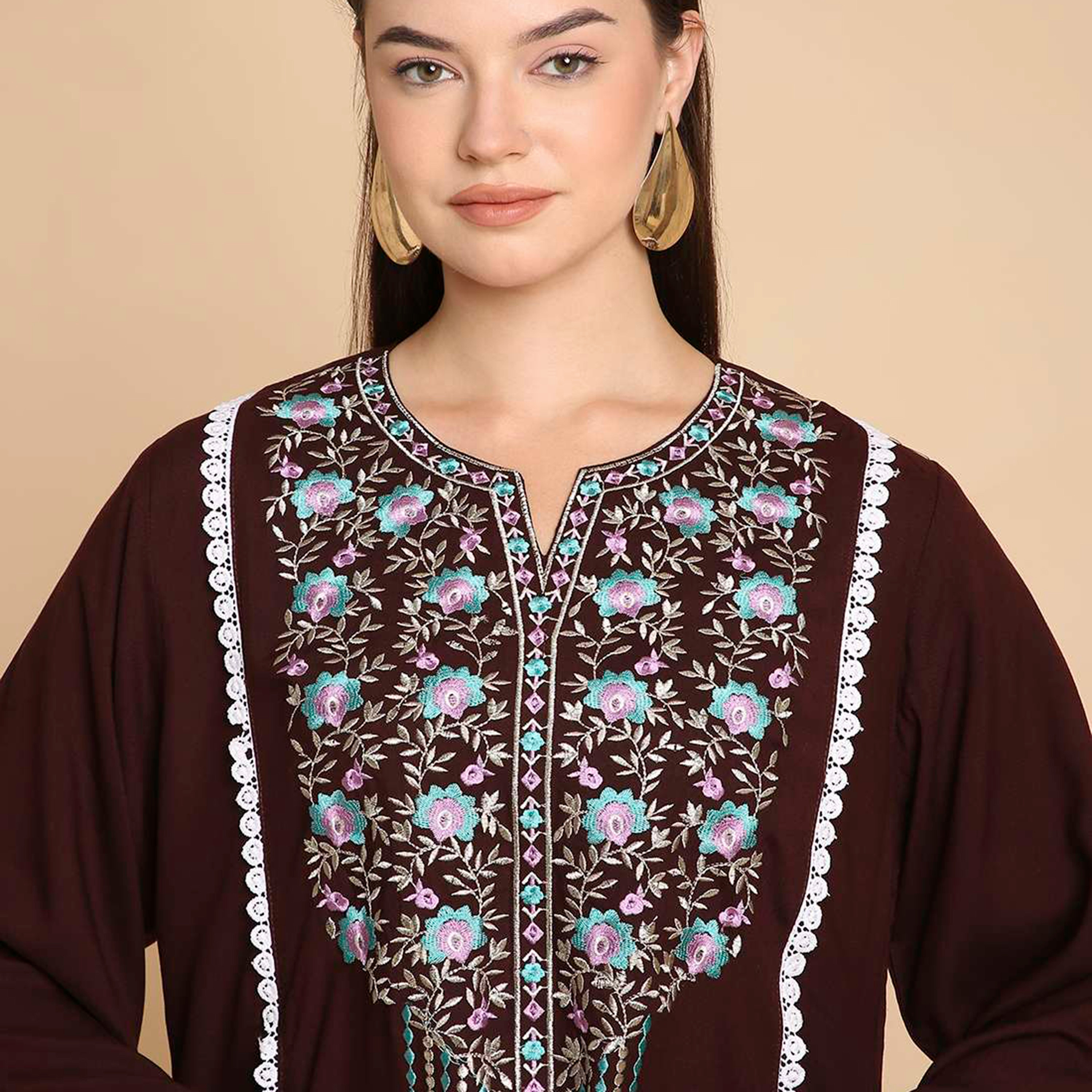جلابية نسائية مطرزة بالزهور من هانا اند سارة-women-arabicclothing-jalabiyas-image-2