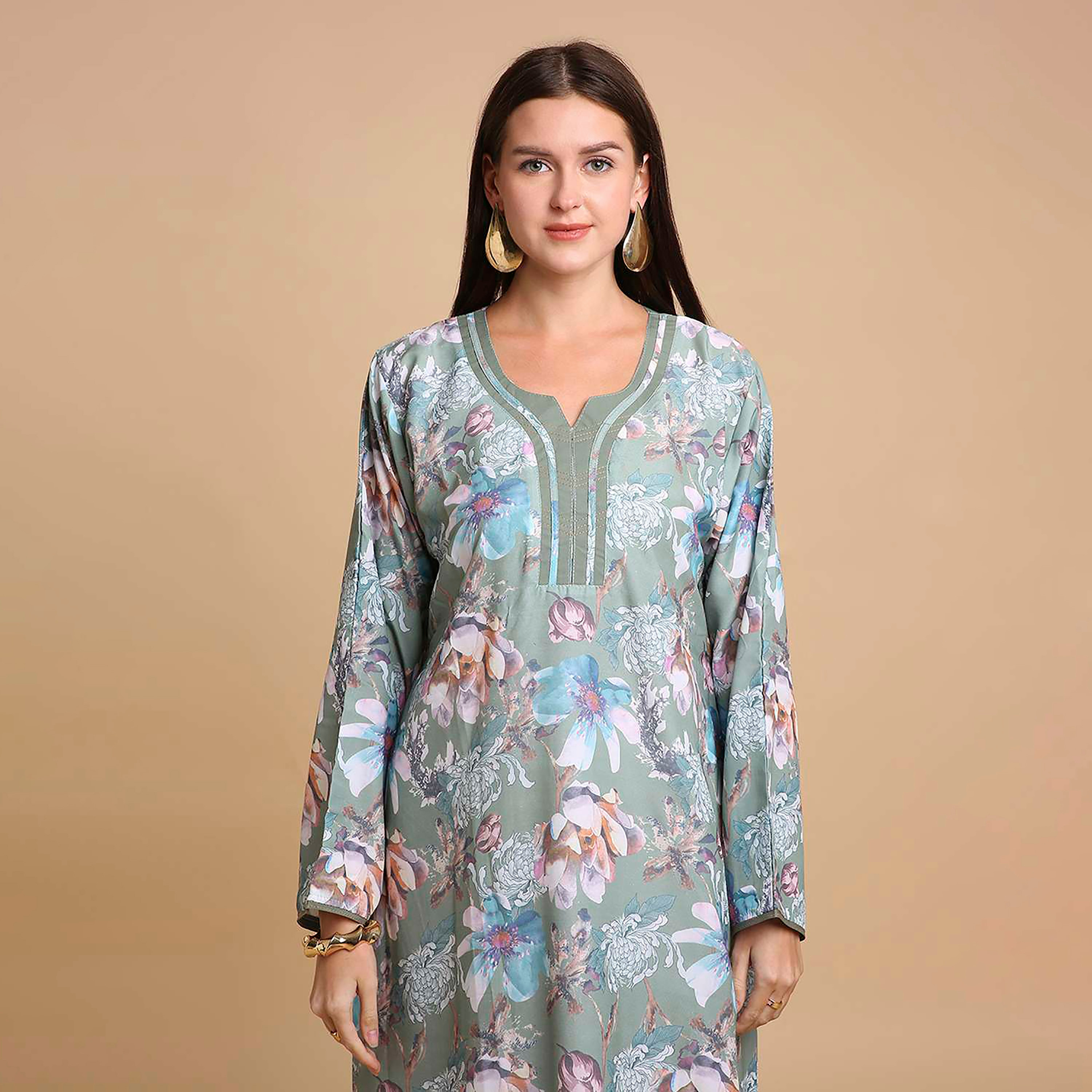 جلابية نسائية بطبعة ورود من هانا اند سارة-women-arabicclothing-jalabiyas-image-2