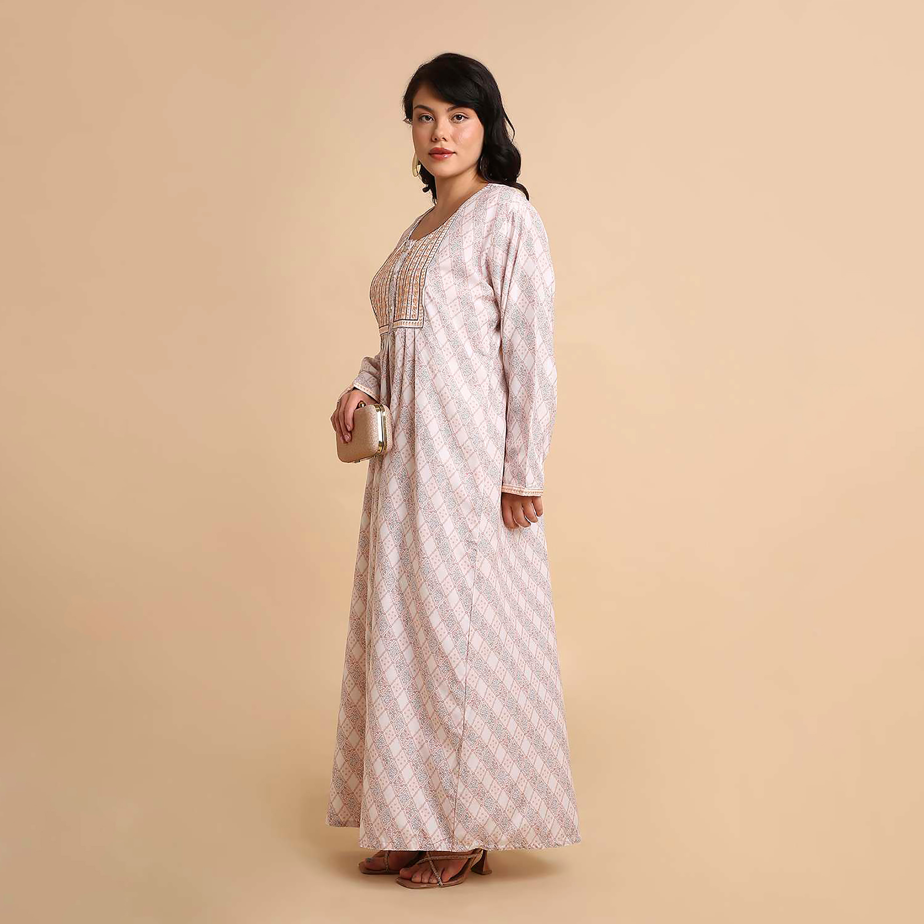 HanaandSara Geometric Print Embroidered Yoke Women's Jalabiya-women-arabicclothing-jalabiyas-image-3