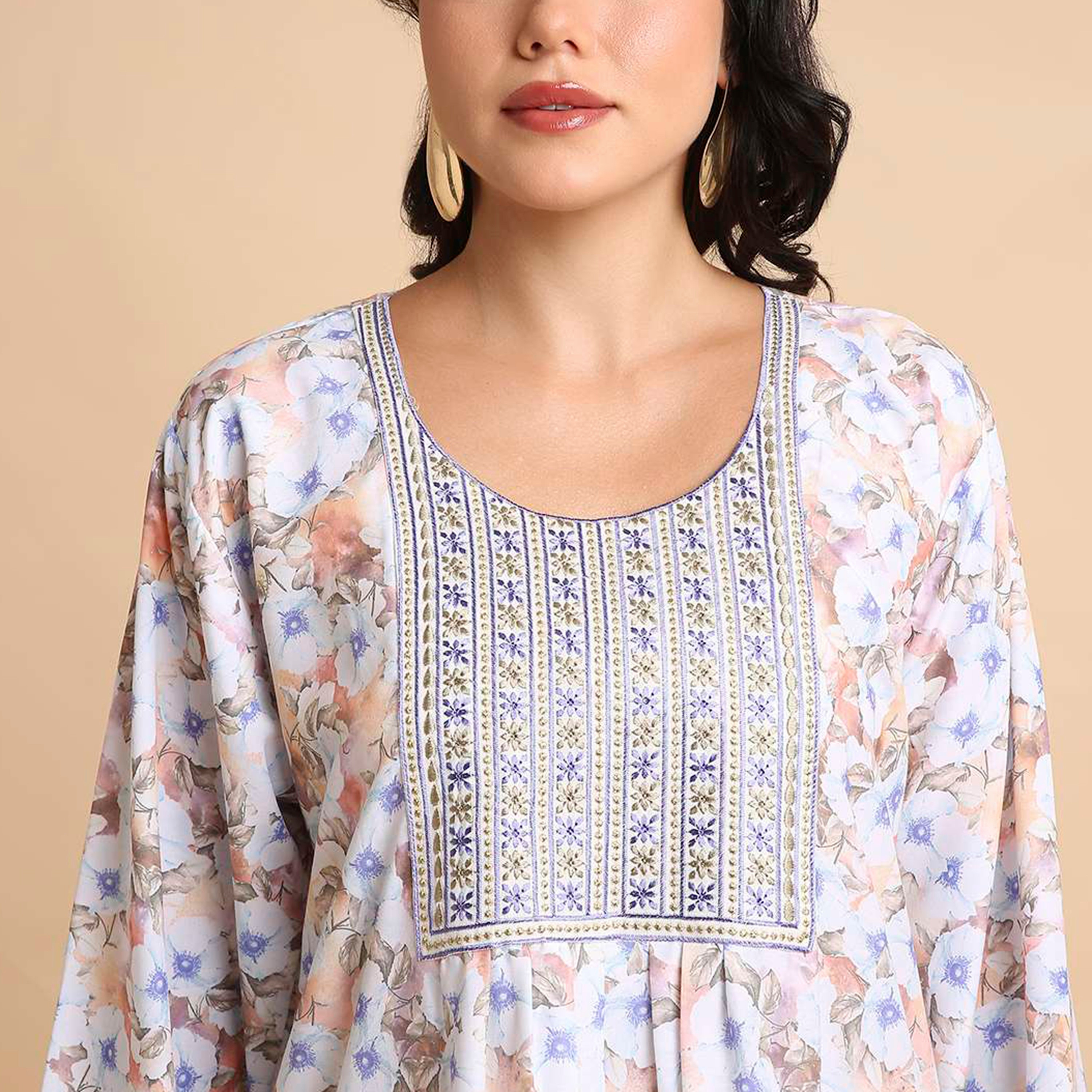جلابية نسائية مطرزة بنقشة زهور من هنا اند سارة-women-arabicclothing-jalabiyas-image-2