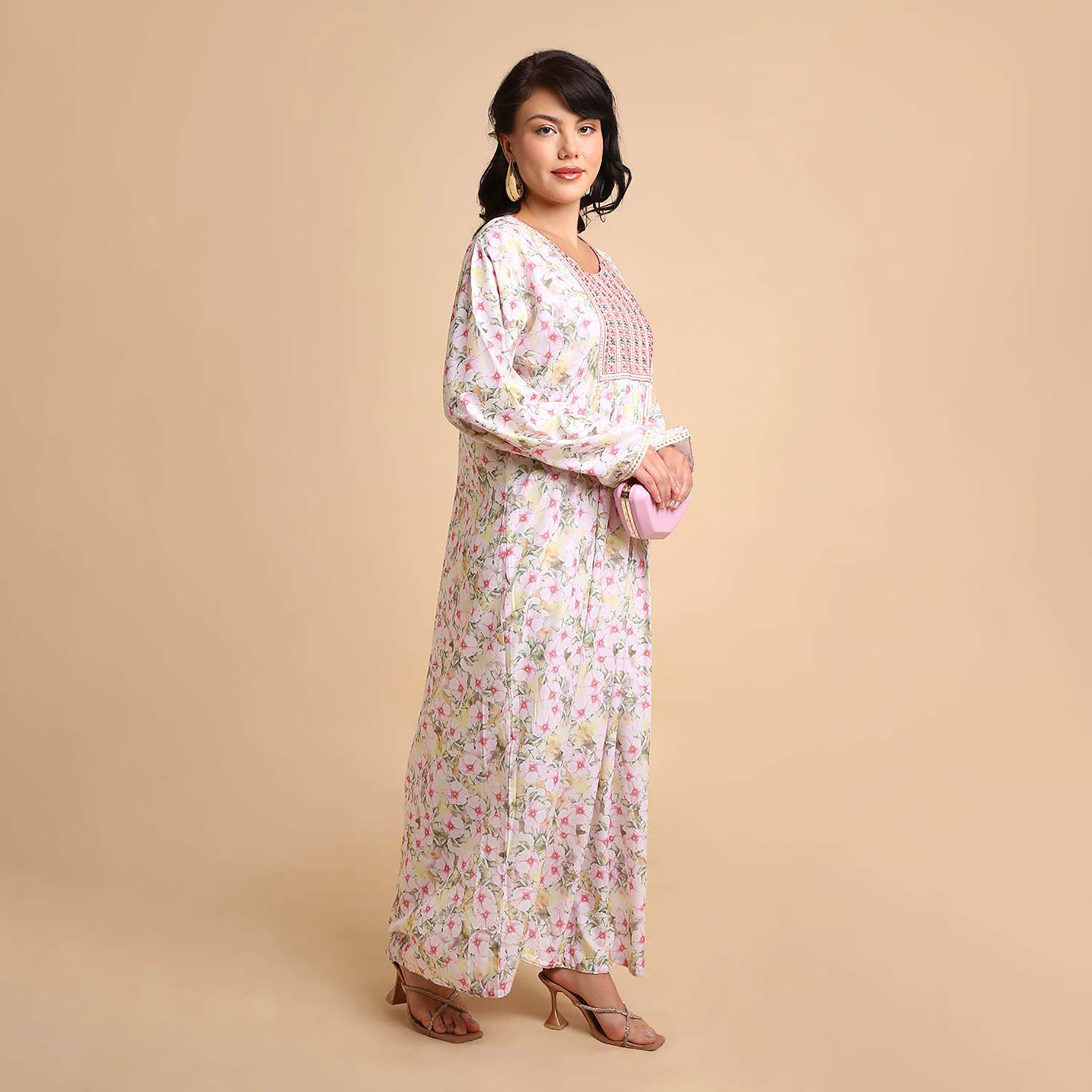جلابية نسائية مطرزة بنقشة زهور من هنا اند سارة-women-arabicclothing-jalabiyas-image-14
