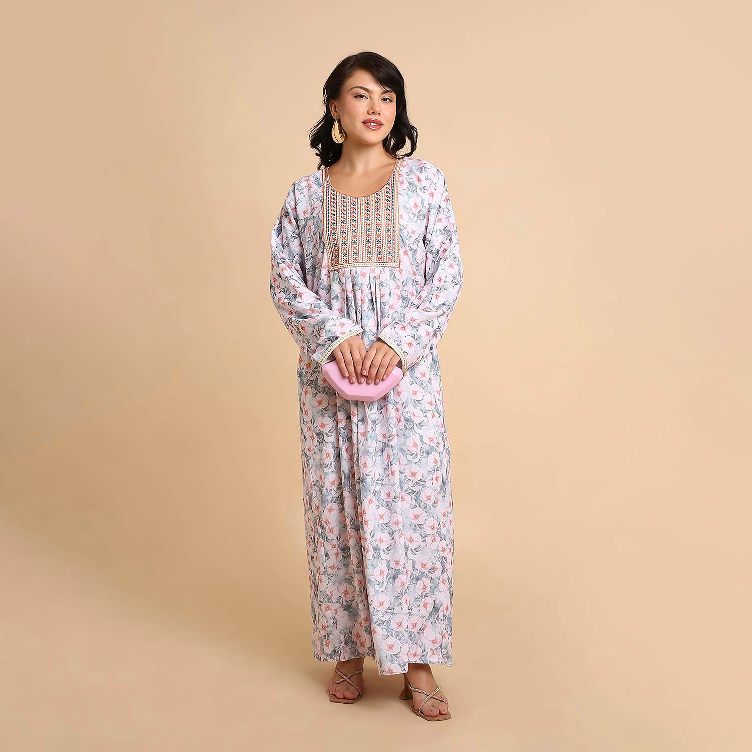 جلابية نسائية مطرزة بنقشة زهور من هنا اند سارة-women-arabicclothing-jalabiyas-image-6