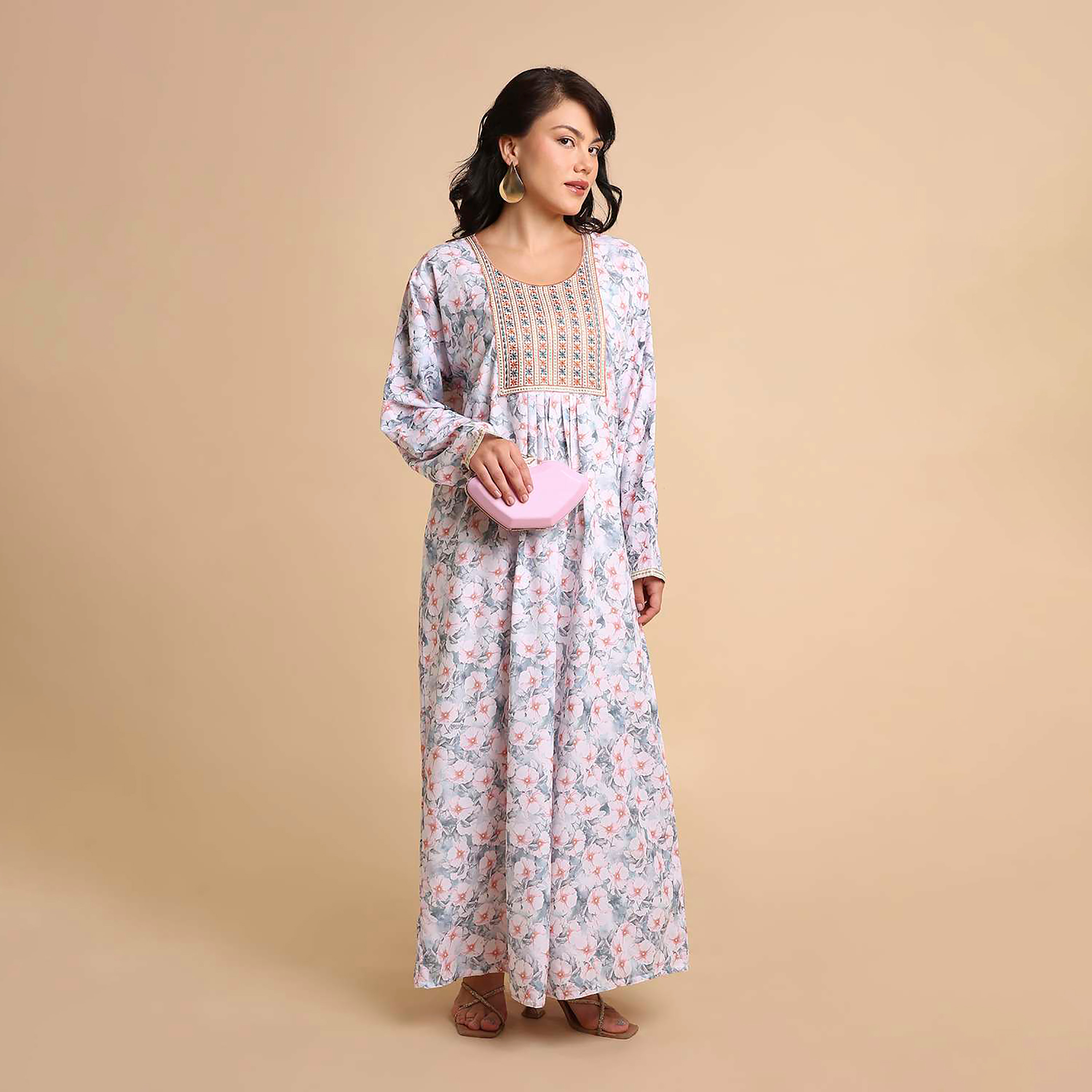 جلابية نسائية مطرزة بنقشة زهور من هنا اند سارة-women-arabicclothing-jalabiyas-image-9
