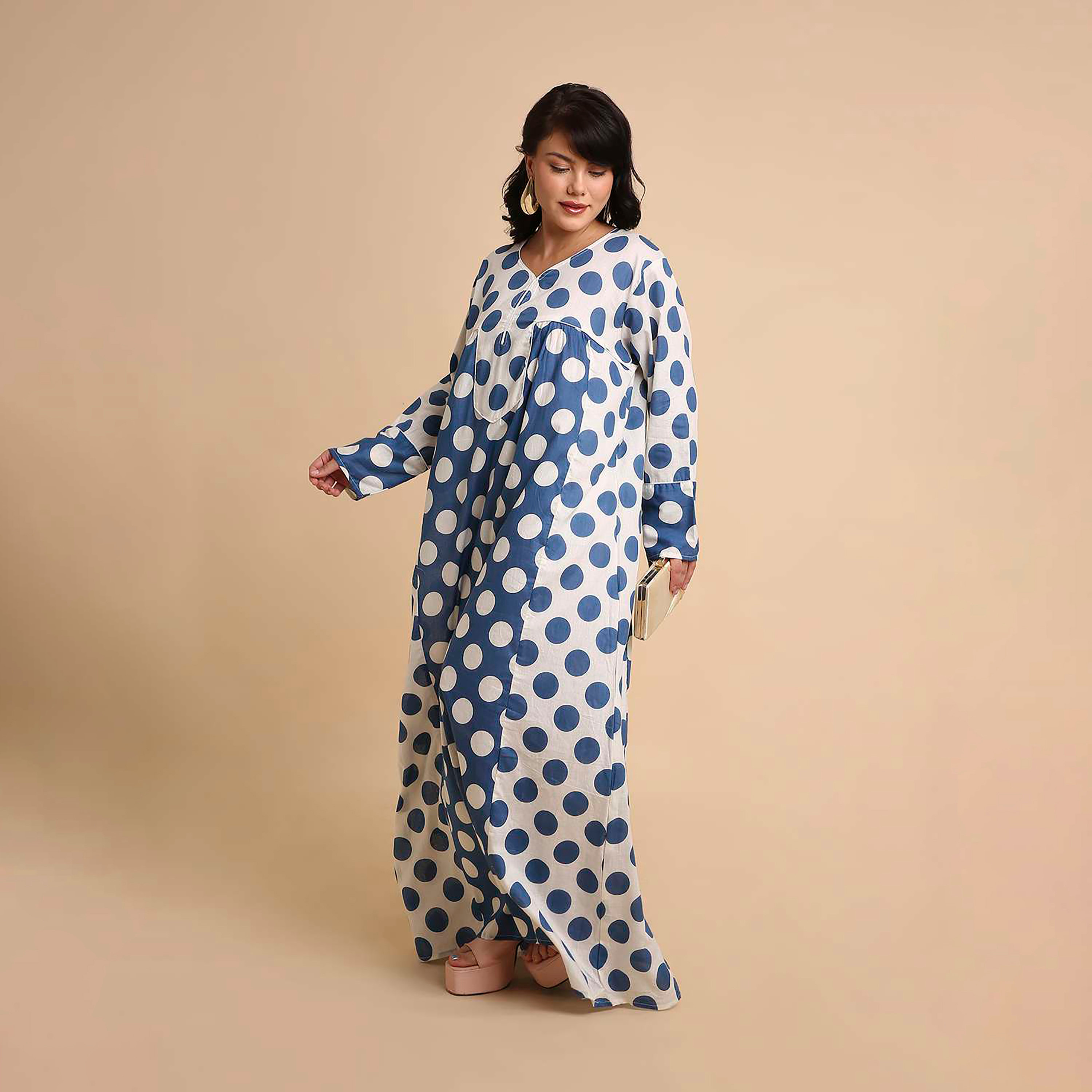 جلابية نسائية قطنية بنقاط بولكا من هنا آند سارة-women-arabicclothing-jalabiyas-image-3