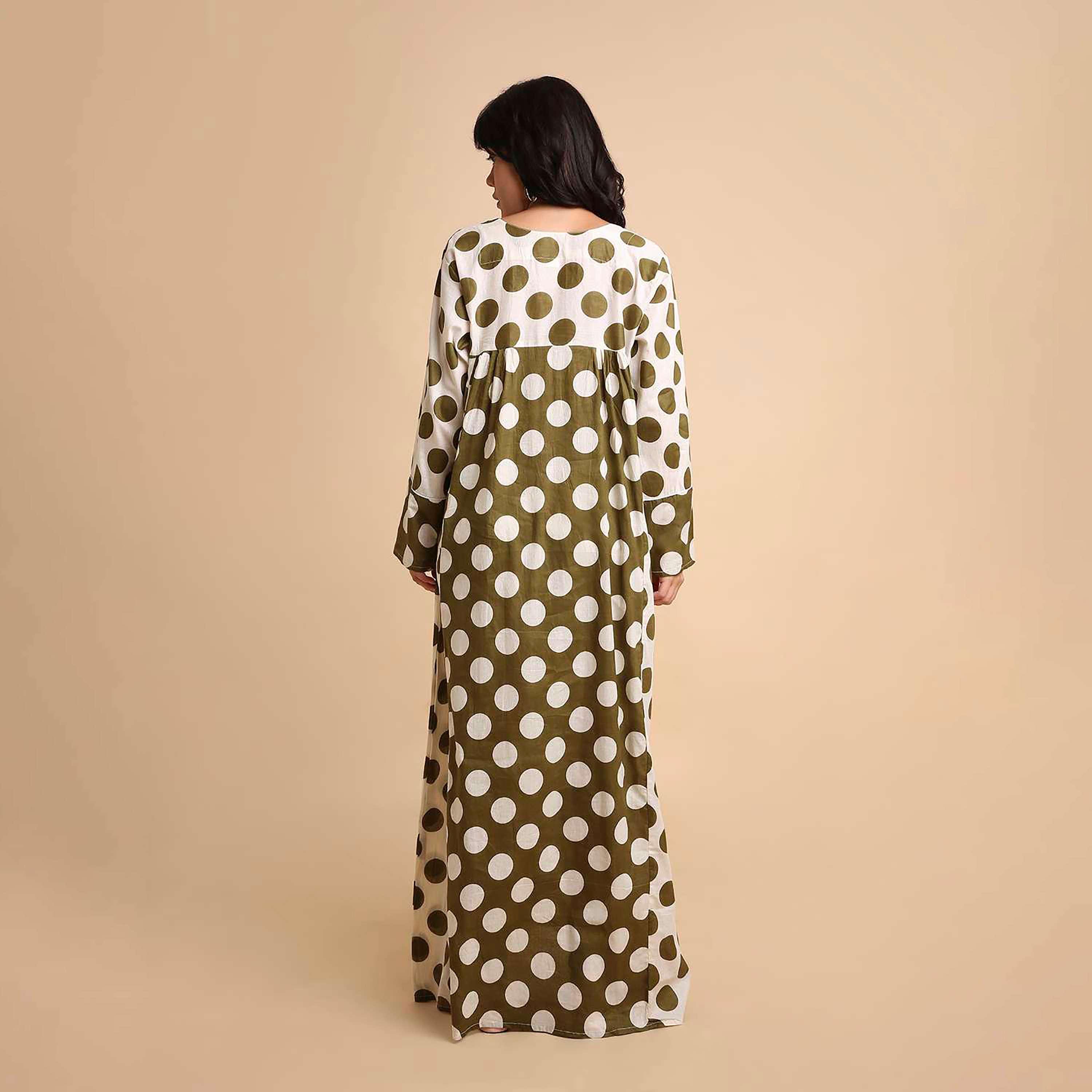 جلابية نسائية قطنية بنقاط بولكا من هنا آند سارة-women-arabicclothing-jalabiyas-image-5