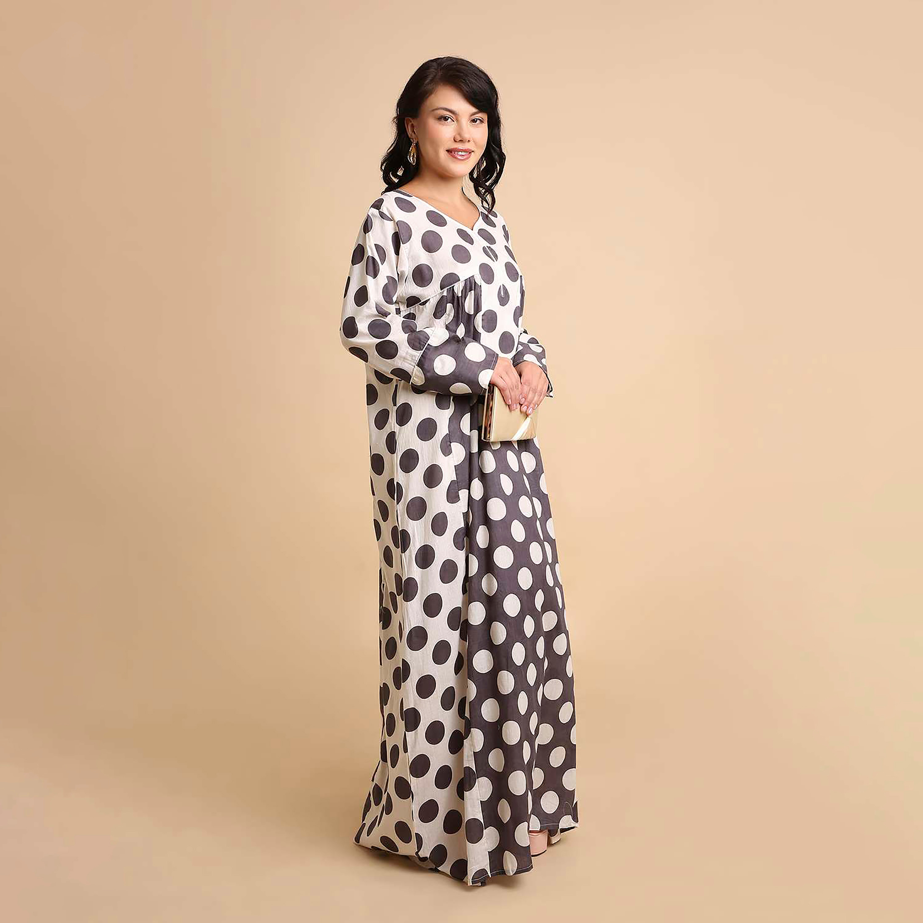جلابية نسائية قطنية بنقاط بولكا من هنا آند سارة-women-arabicclothing-jalabiyas-image-4
