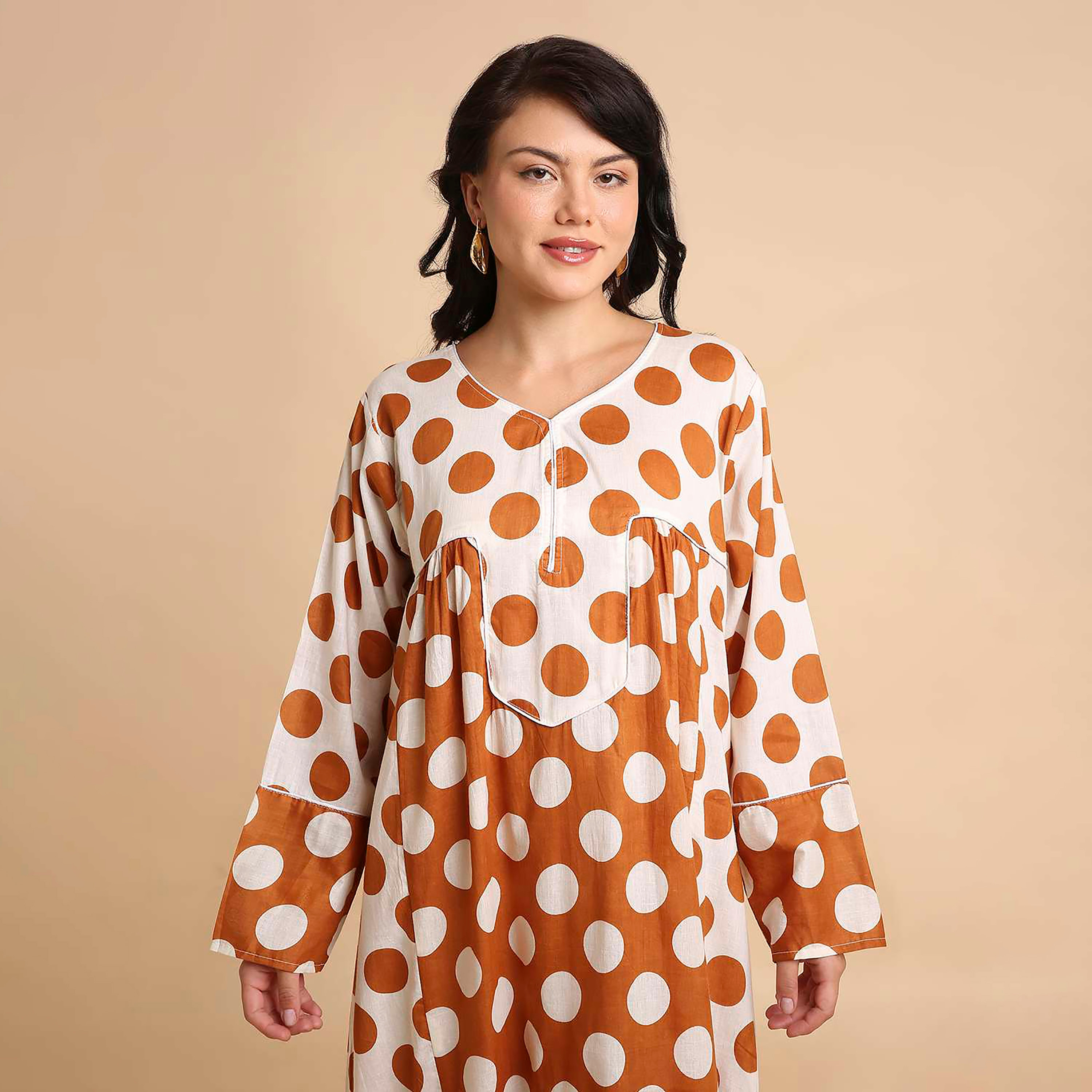 جلابية نسائية قطنية بنقاط بولكا من هنا آند سارة-women-arabicclothing-jalabiyas-image-2